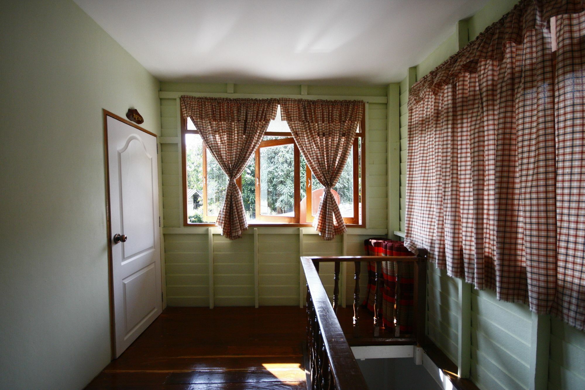 Baan Khun Yaai Mai Khun Ta Guest house
