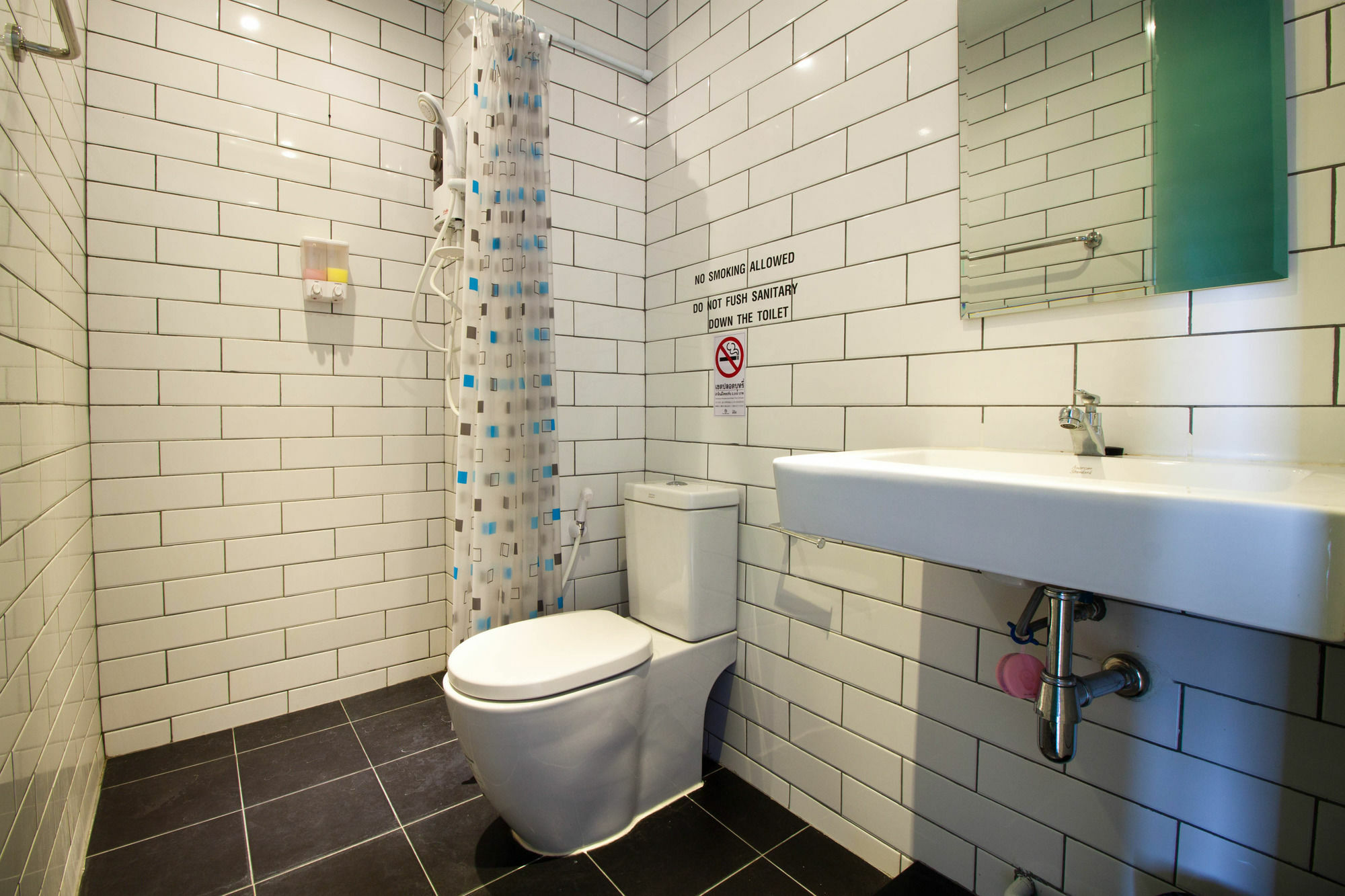 3 Laan House Hotel 3*