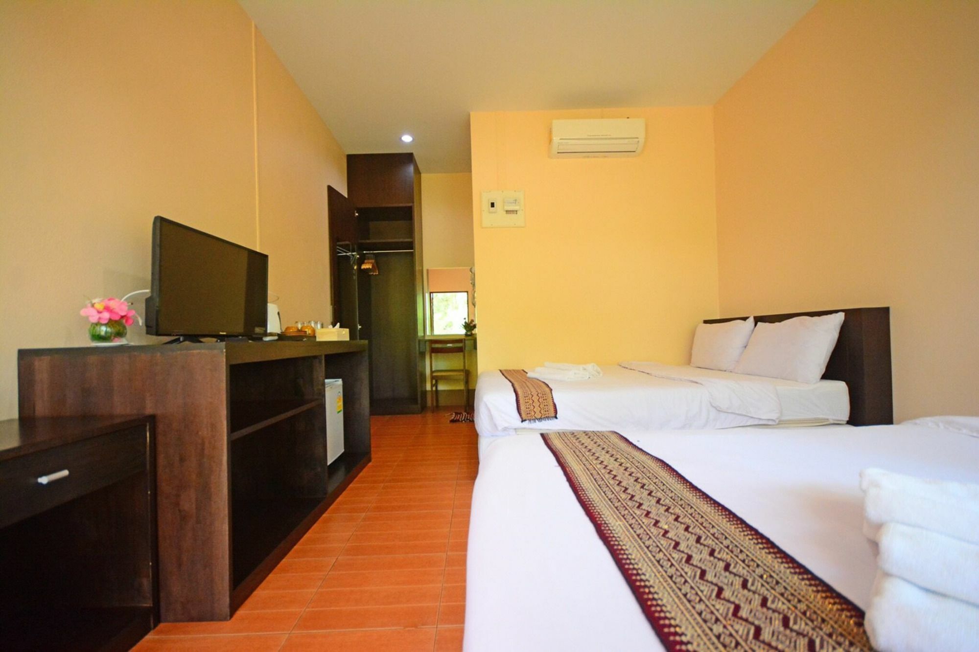 Pimtara 3*