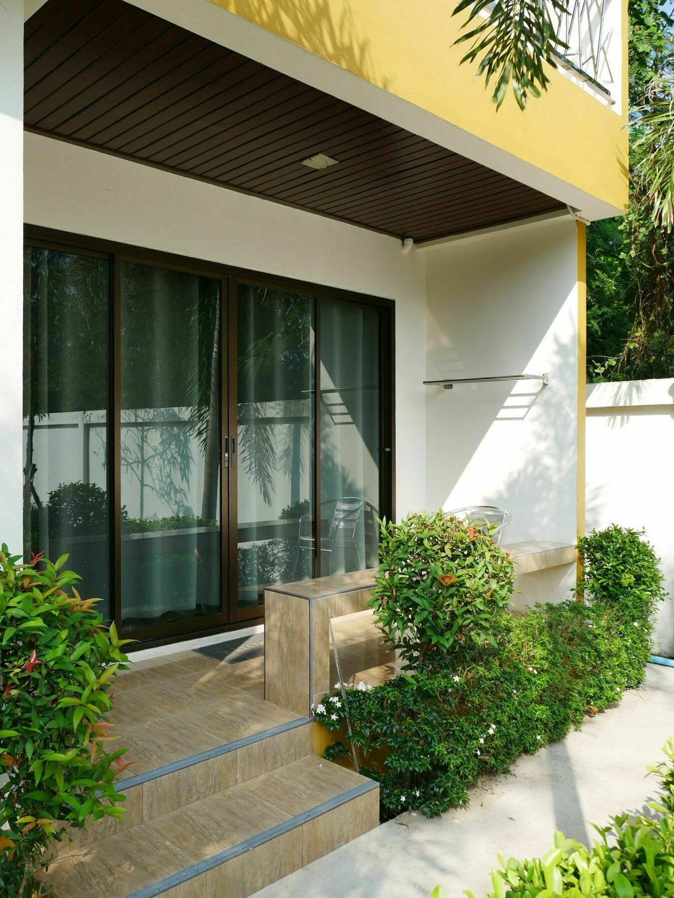Bed & Breakfast Yellow House Rayong Ban Phe