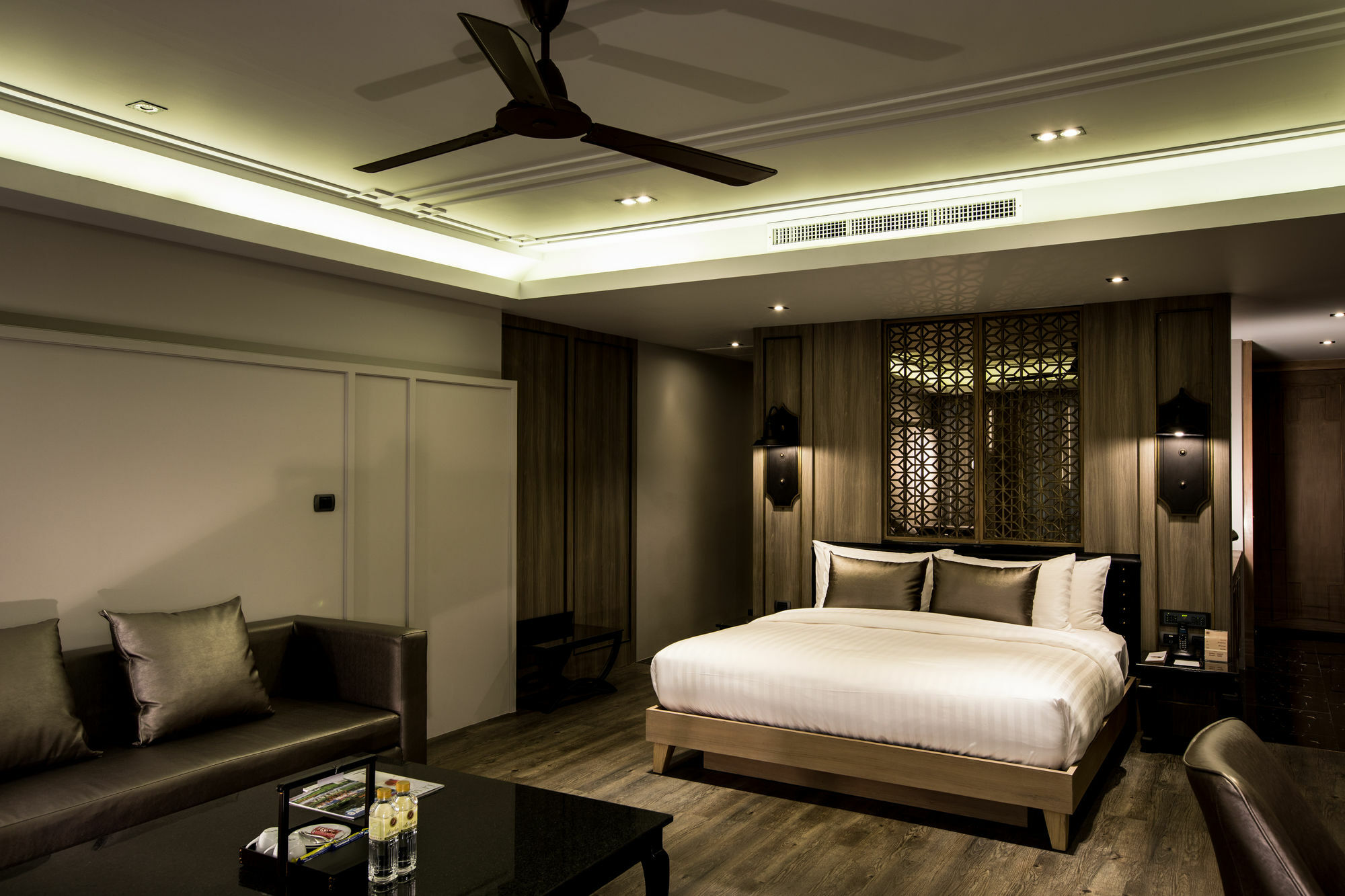 Hotel De Chai The Deco Chiang Mai - Sha Plus 4*