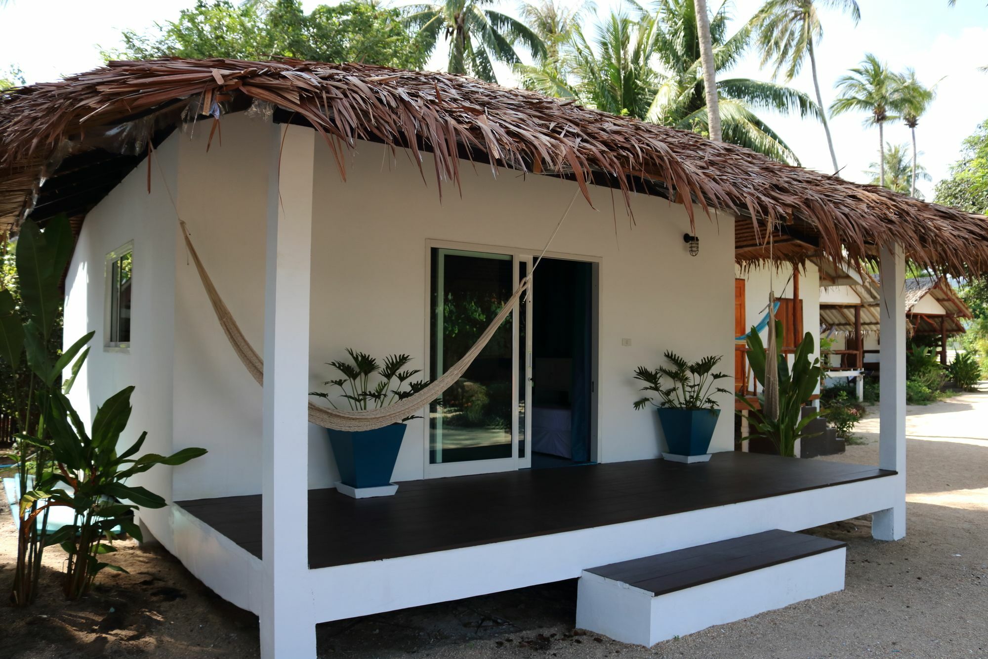 Sarana Resort 2*
