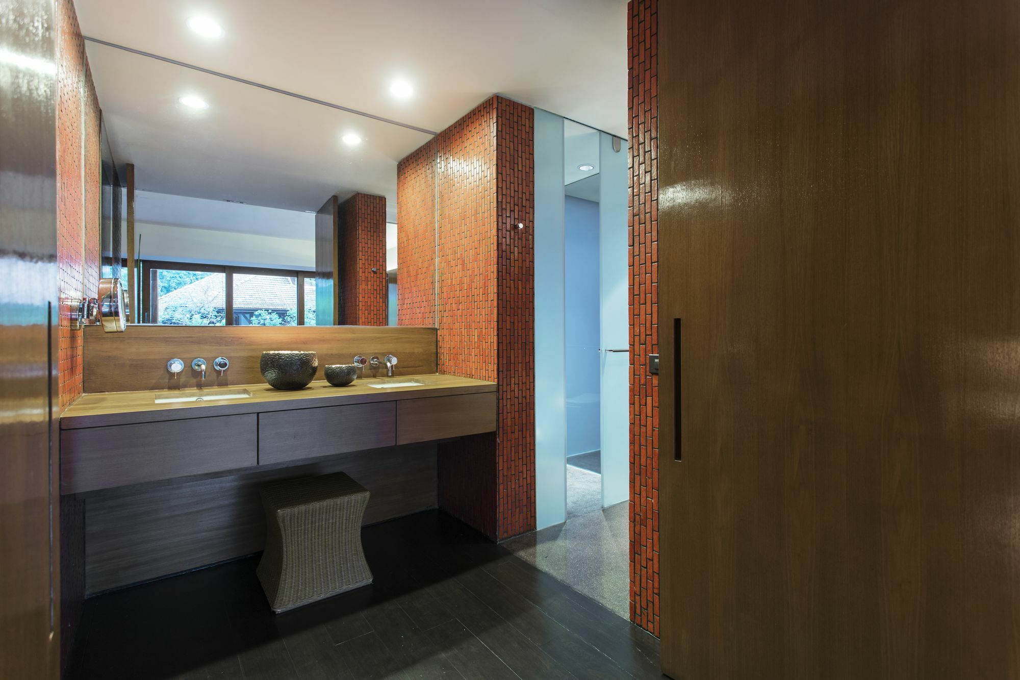 Anantara Serviced Suites 5*