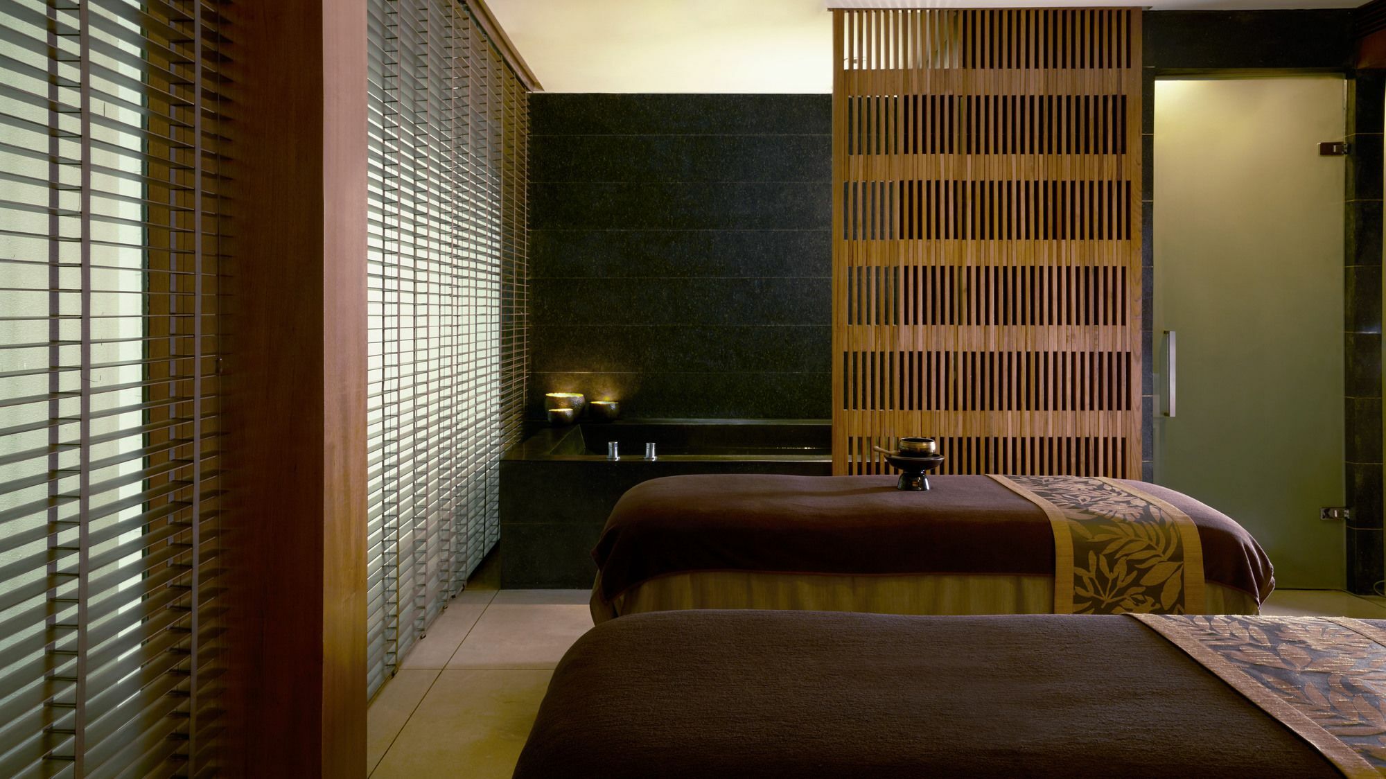 Hotel Anantara Serviced Suites
