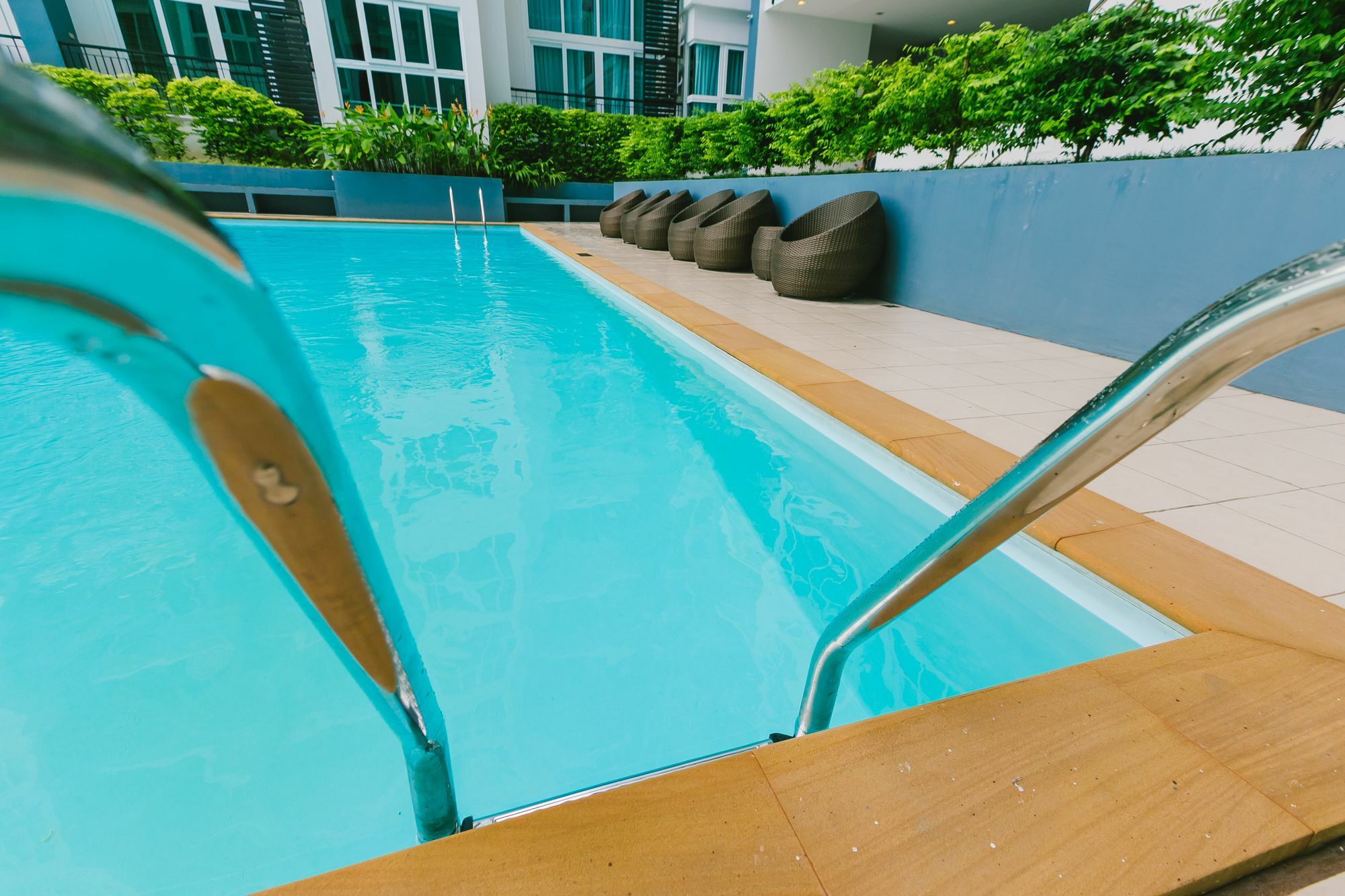 Locals Prio Chiangmai Airport Plaza Apartment *