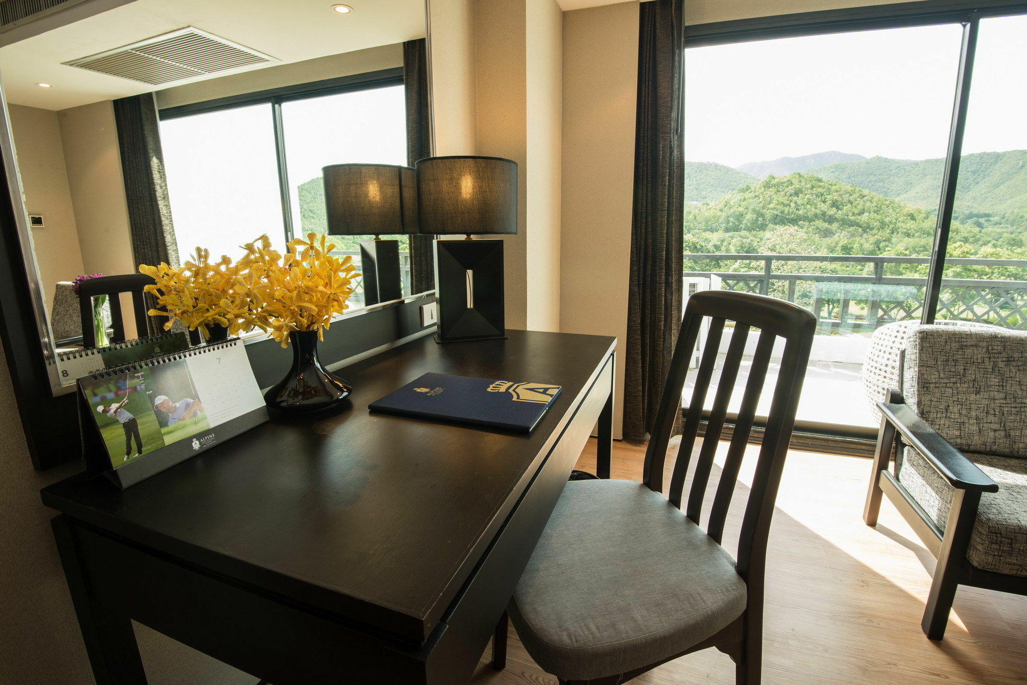 Alpine Golf Chiang Mai 3*