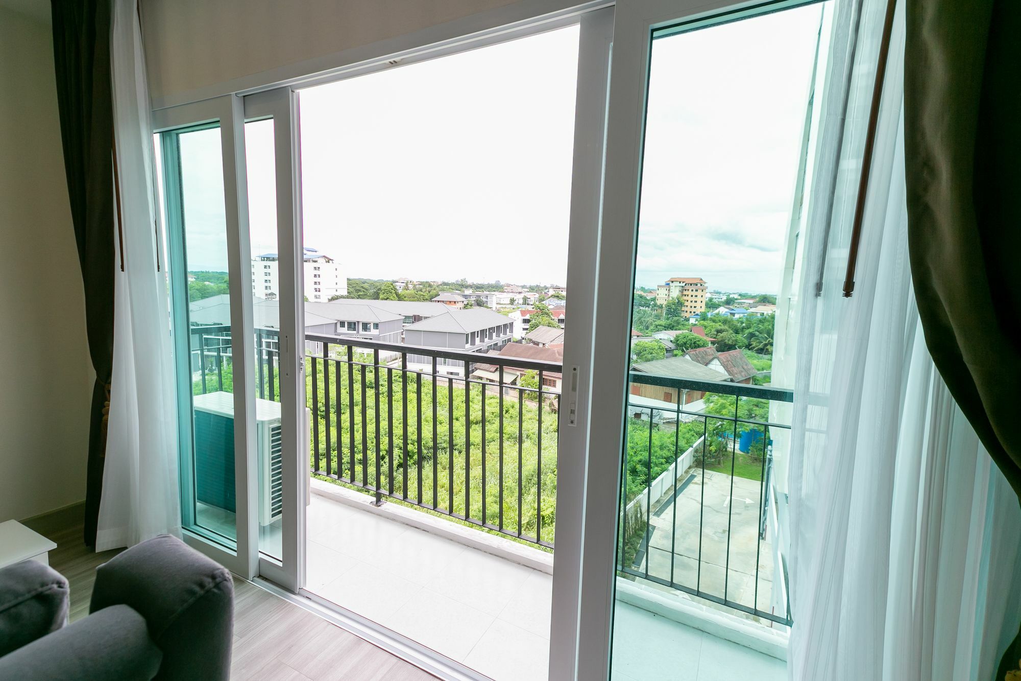 Apartment Locals Prio Chiangmai Airport Plaza
