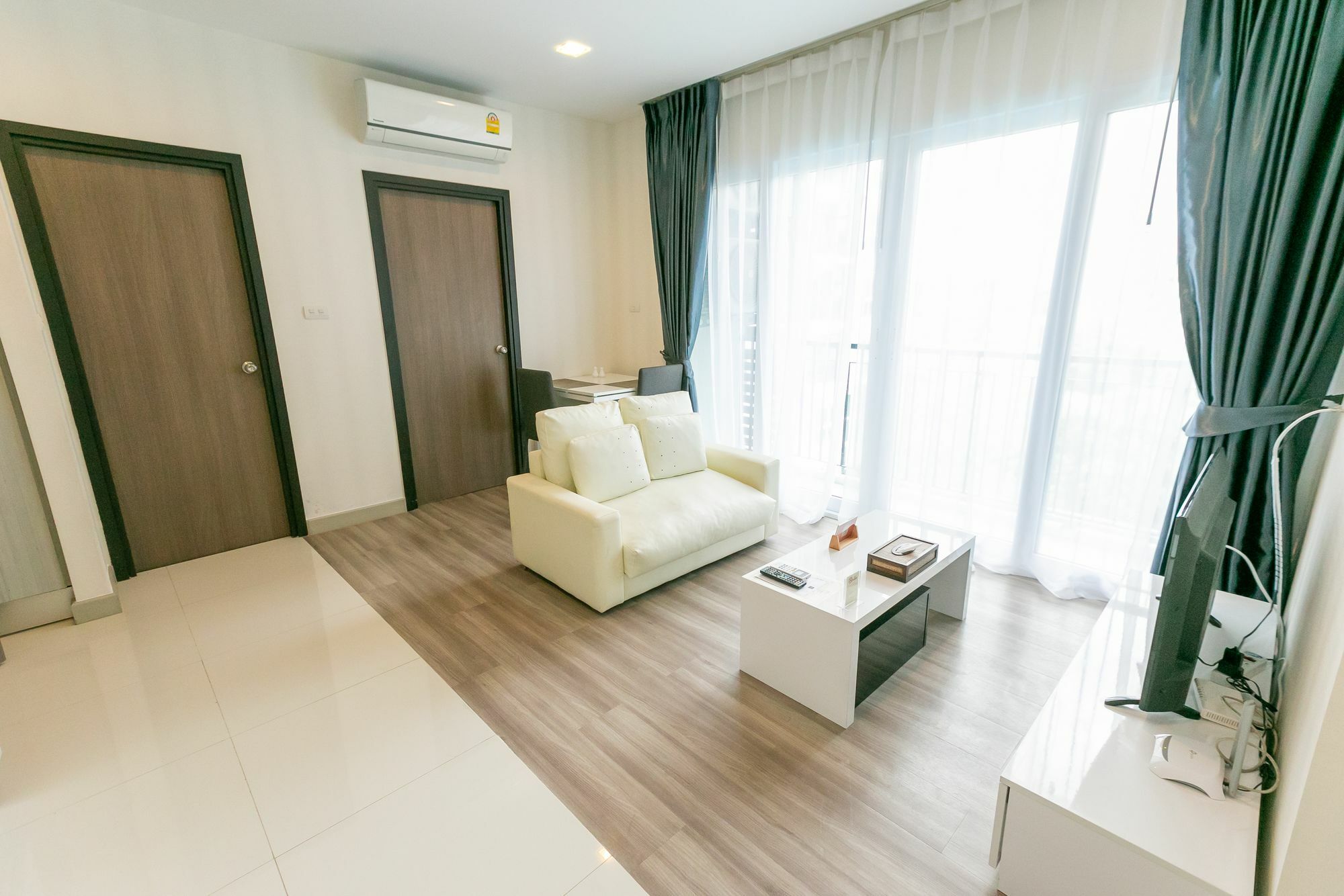 Locals Prio Chiangmai Airport Plaza Apartment Chiang Mai