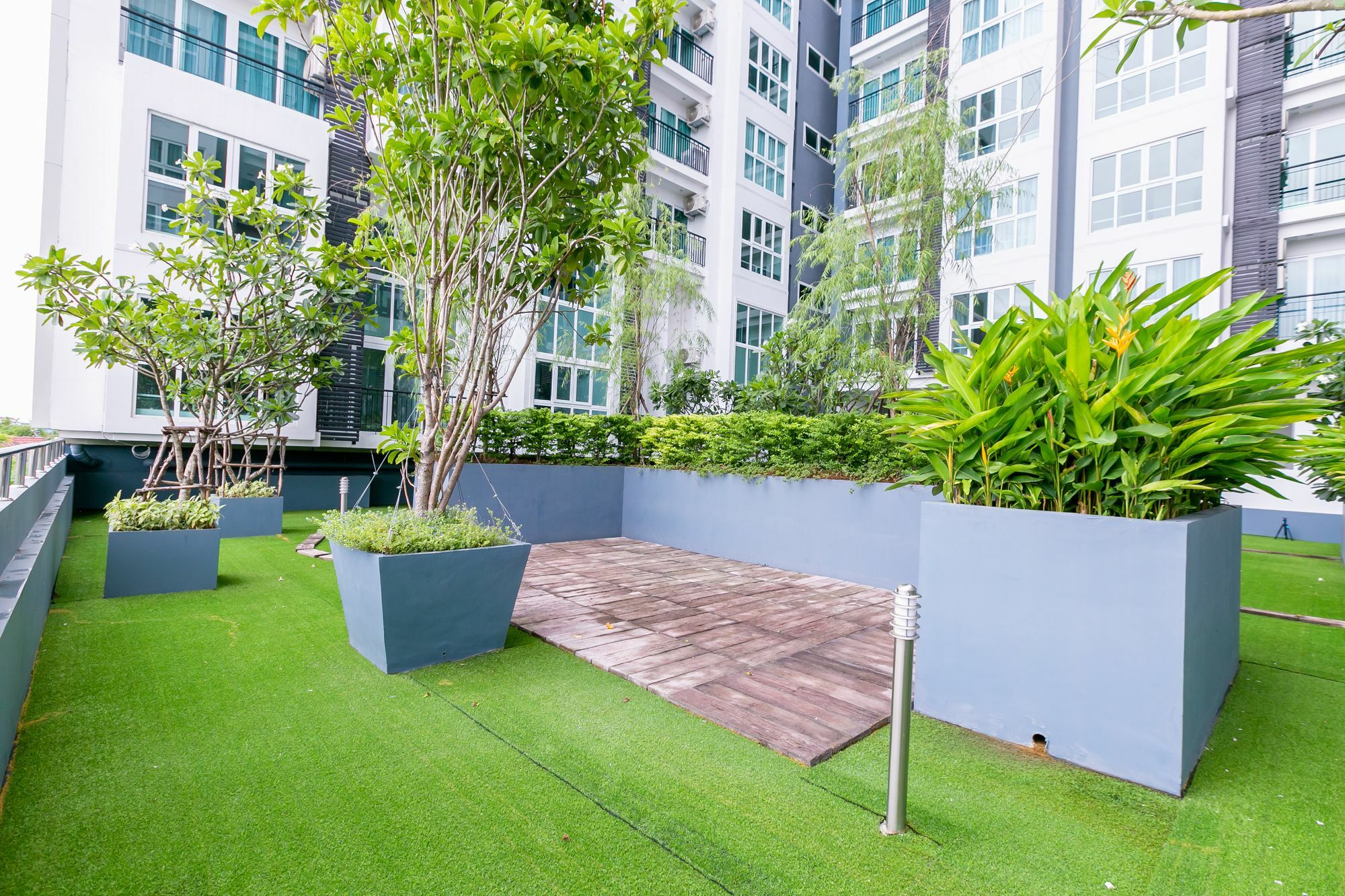 Locals Prio Chiangmai Airport Plaza Apartment
