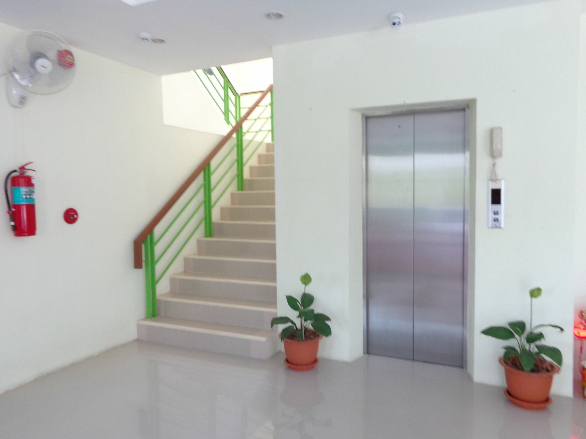 Siam Apple & Hotel Ban Khlong