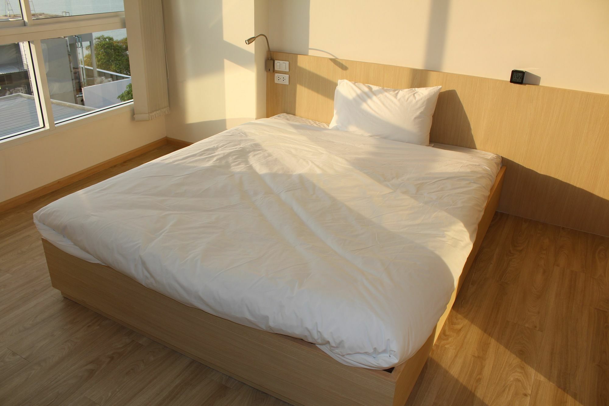 Karin & Service - Sha Extra Aparthotel Si Racha