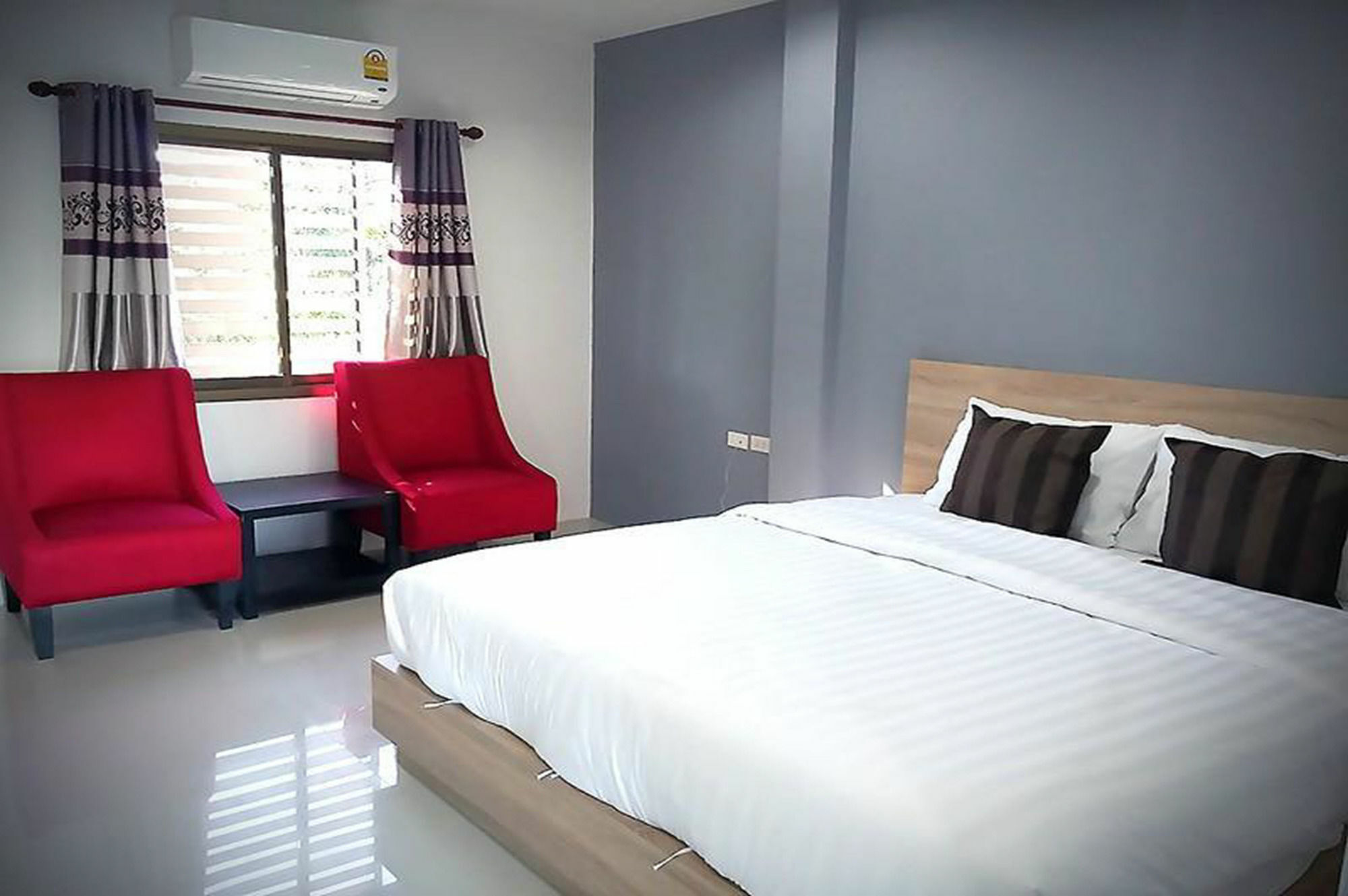 Hotel Nichravee Ubon Ratchathani 2*