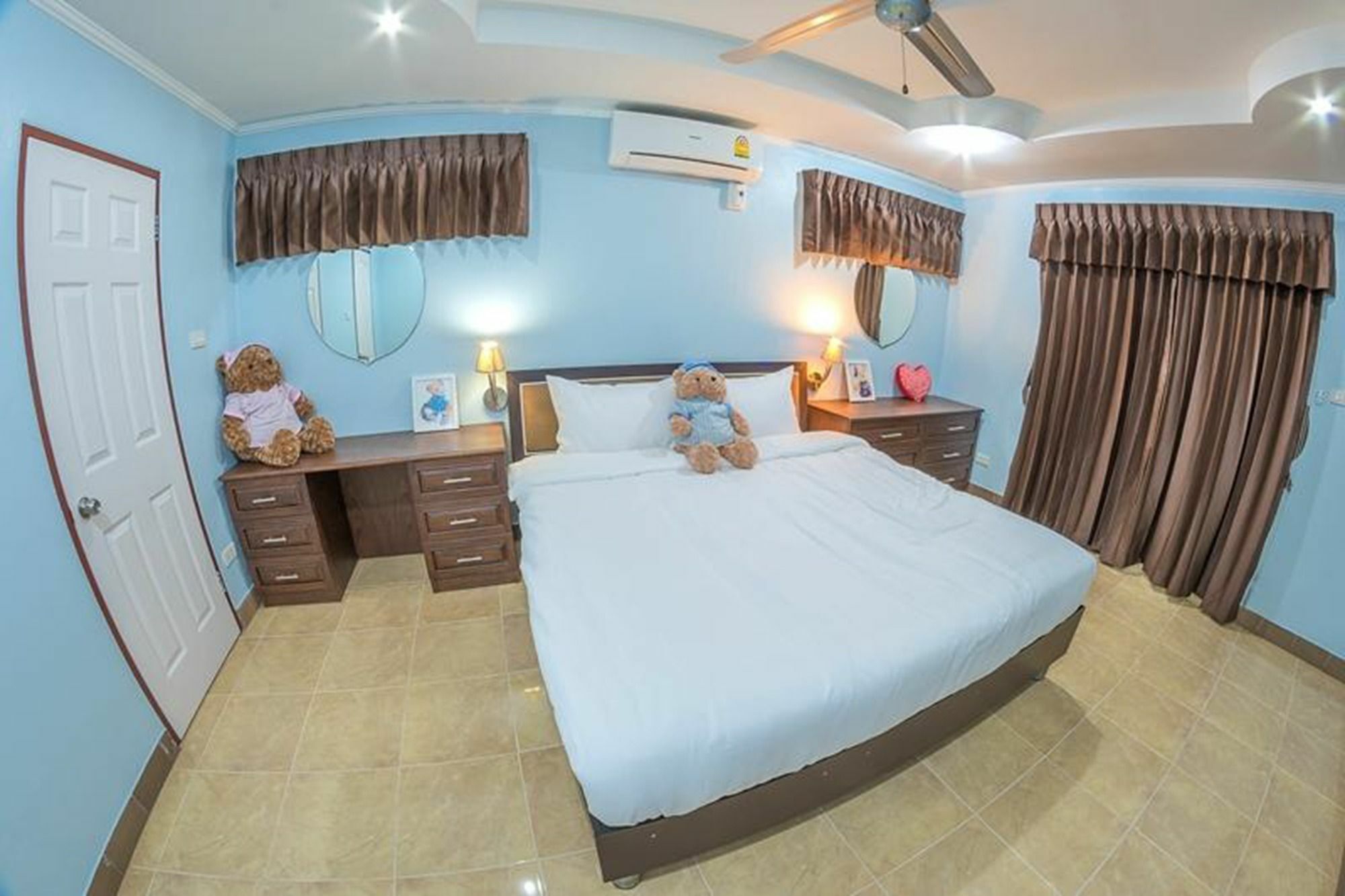 Resort Empire 3*