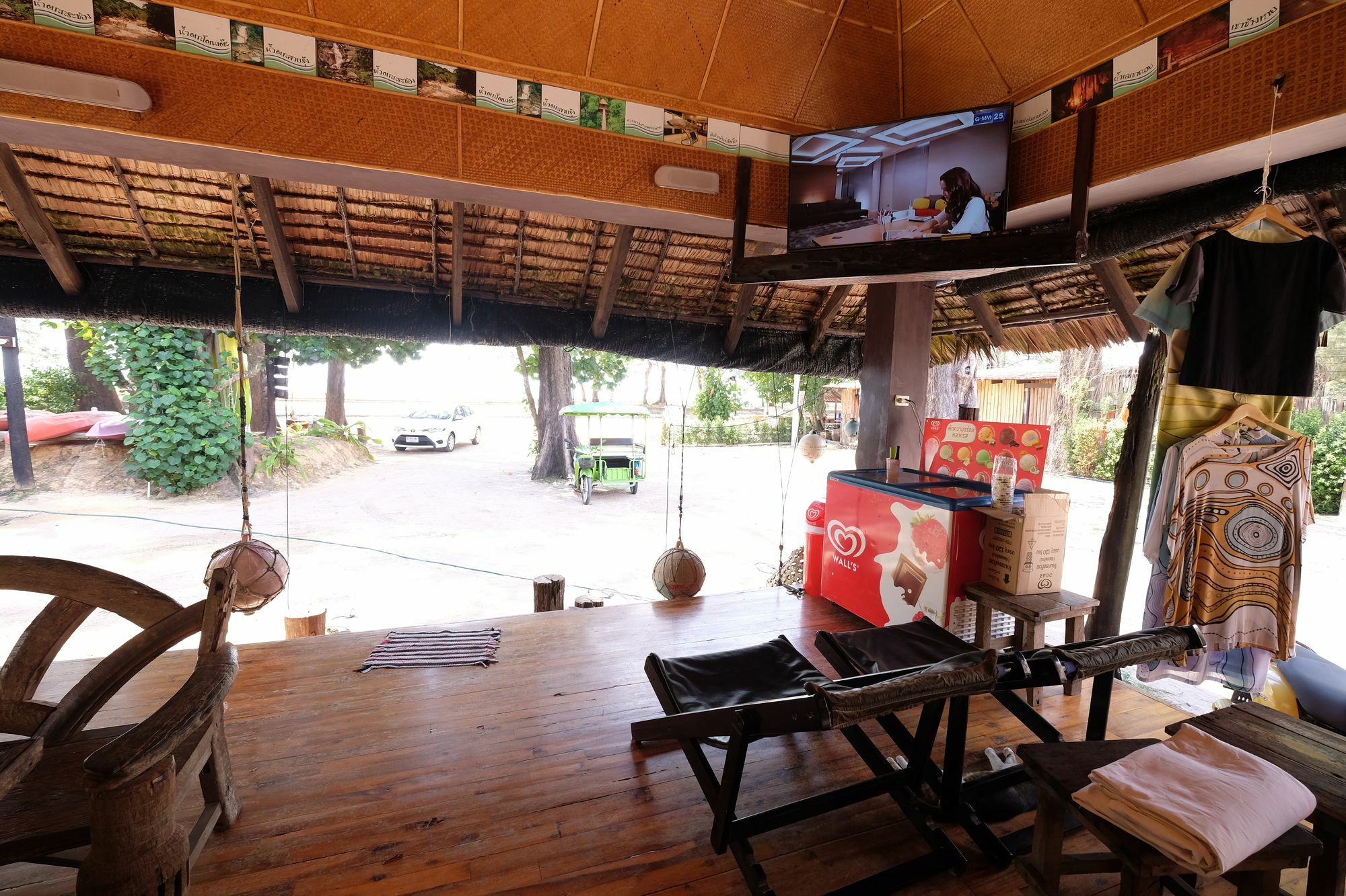 Fisherman's Hut , ขนำชาวเลโฮมสเตย์ 2*