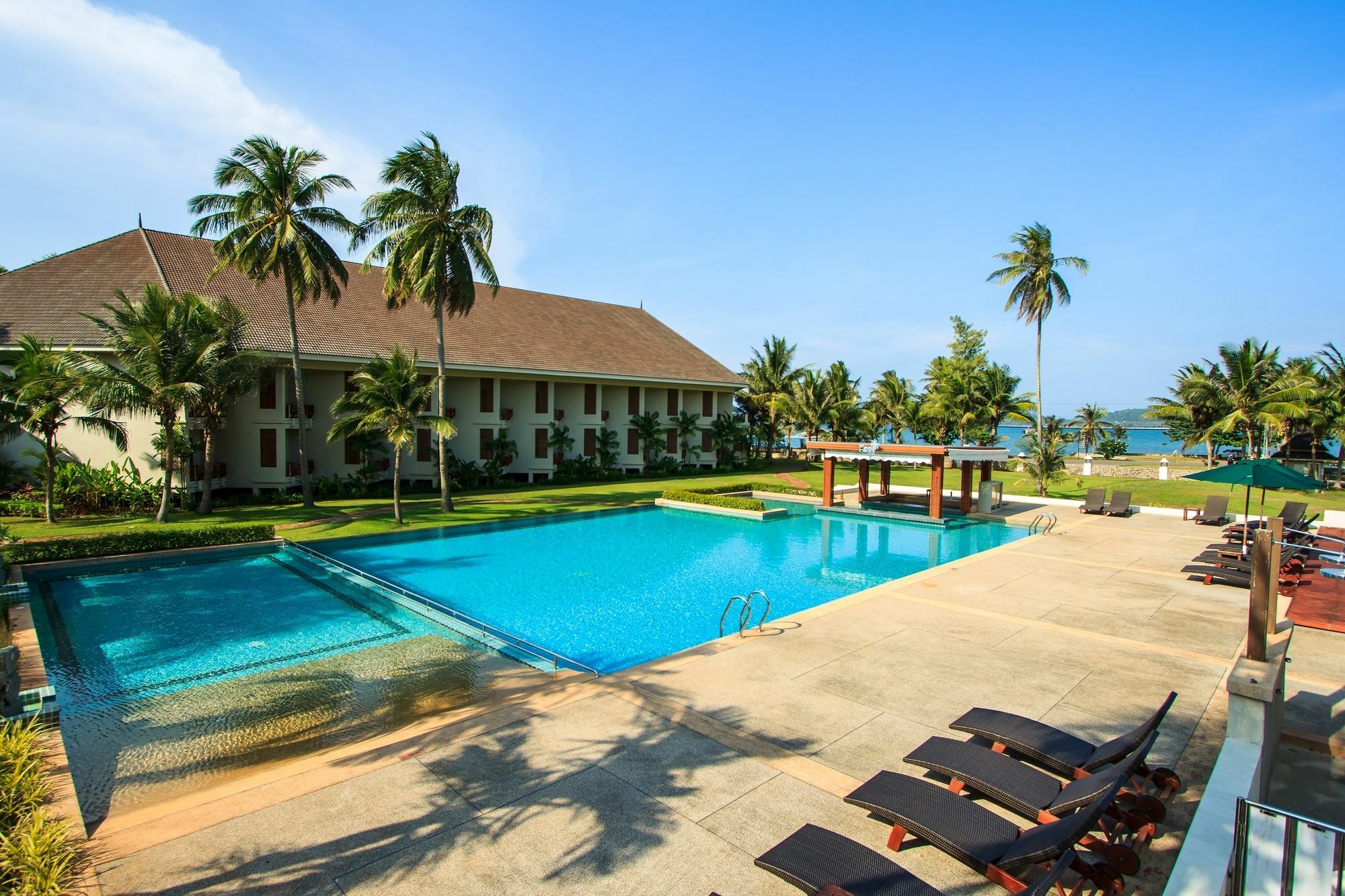 The Nouveau And Golf Hotel 4*