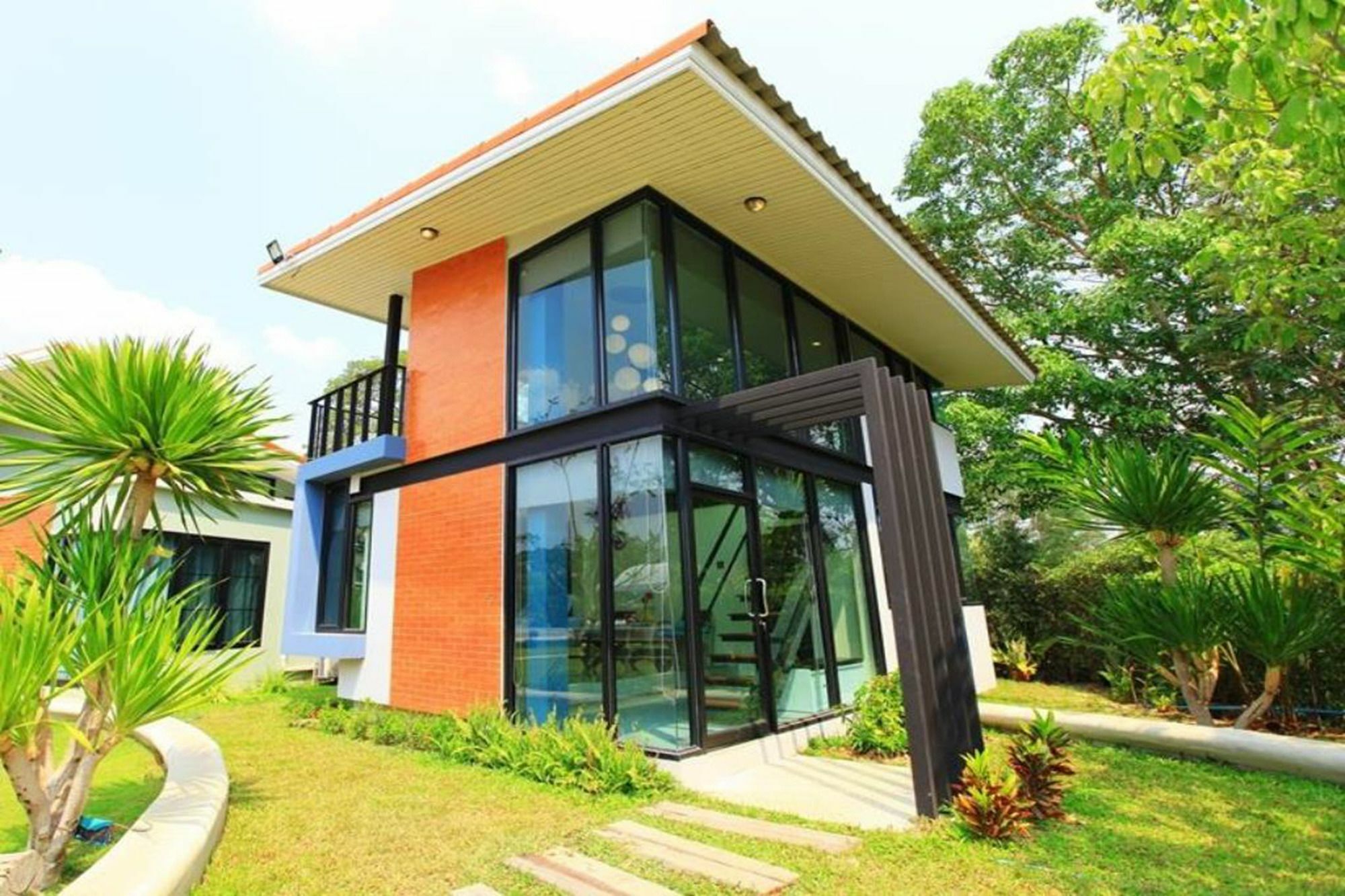 The One House Pakchong Resort