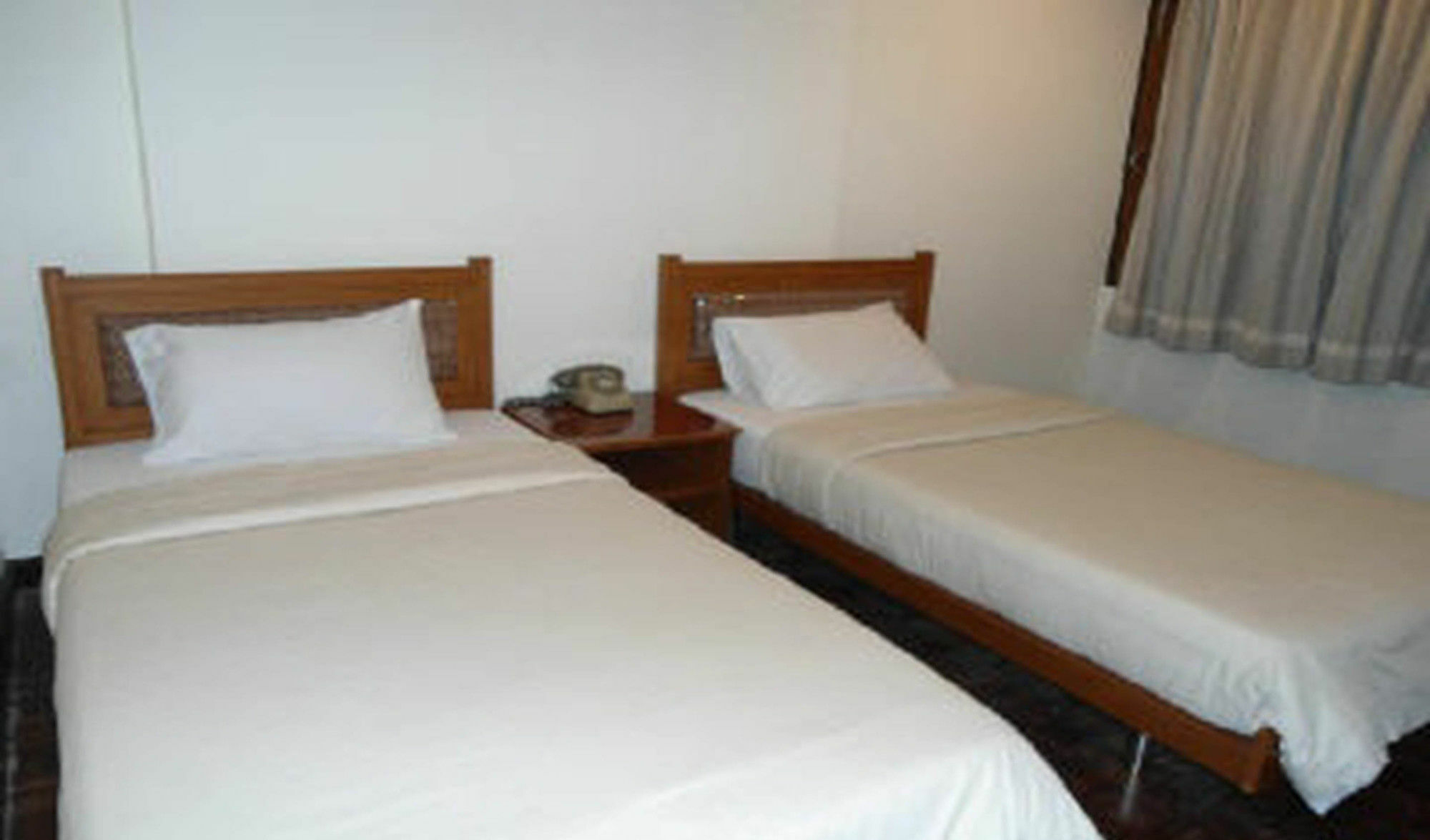 Ubon Hotel 3*