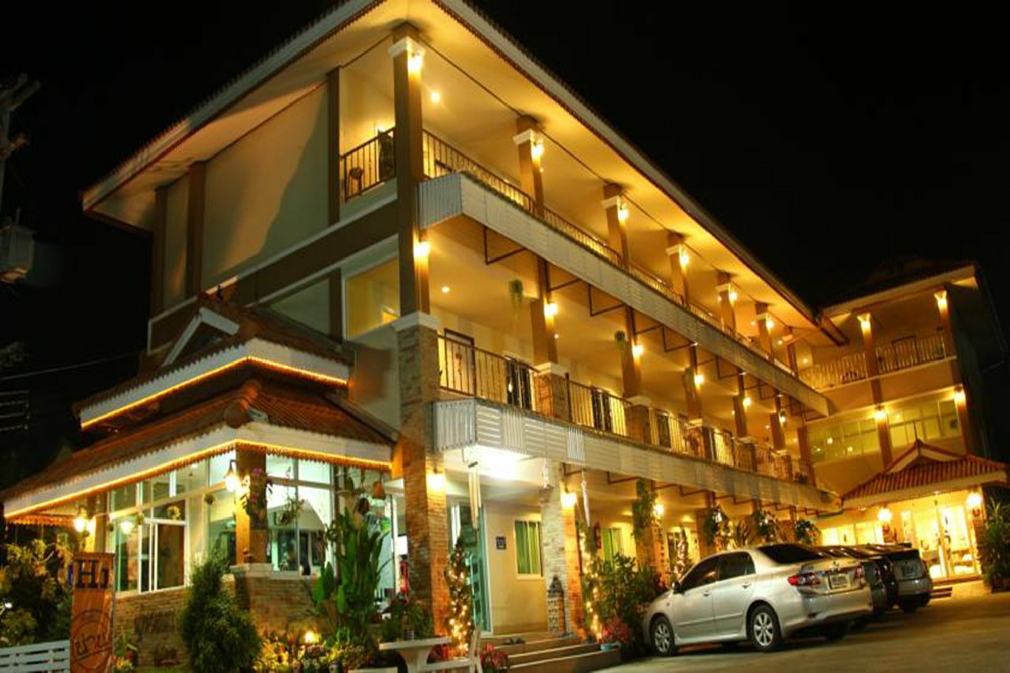 Thara Place 2* Nan