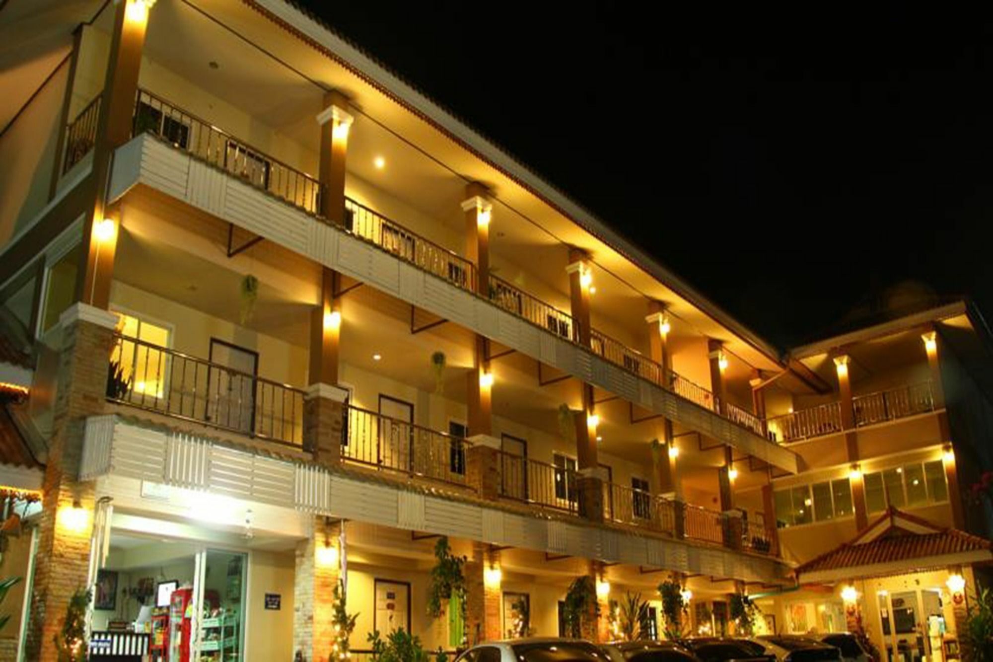 Thara Place 2* Nan