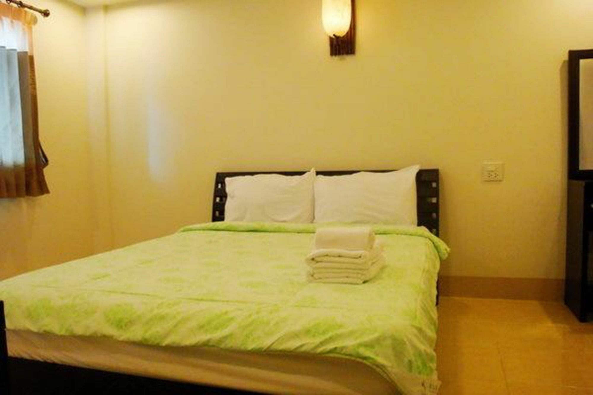 Thara Place Guest house Nan