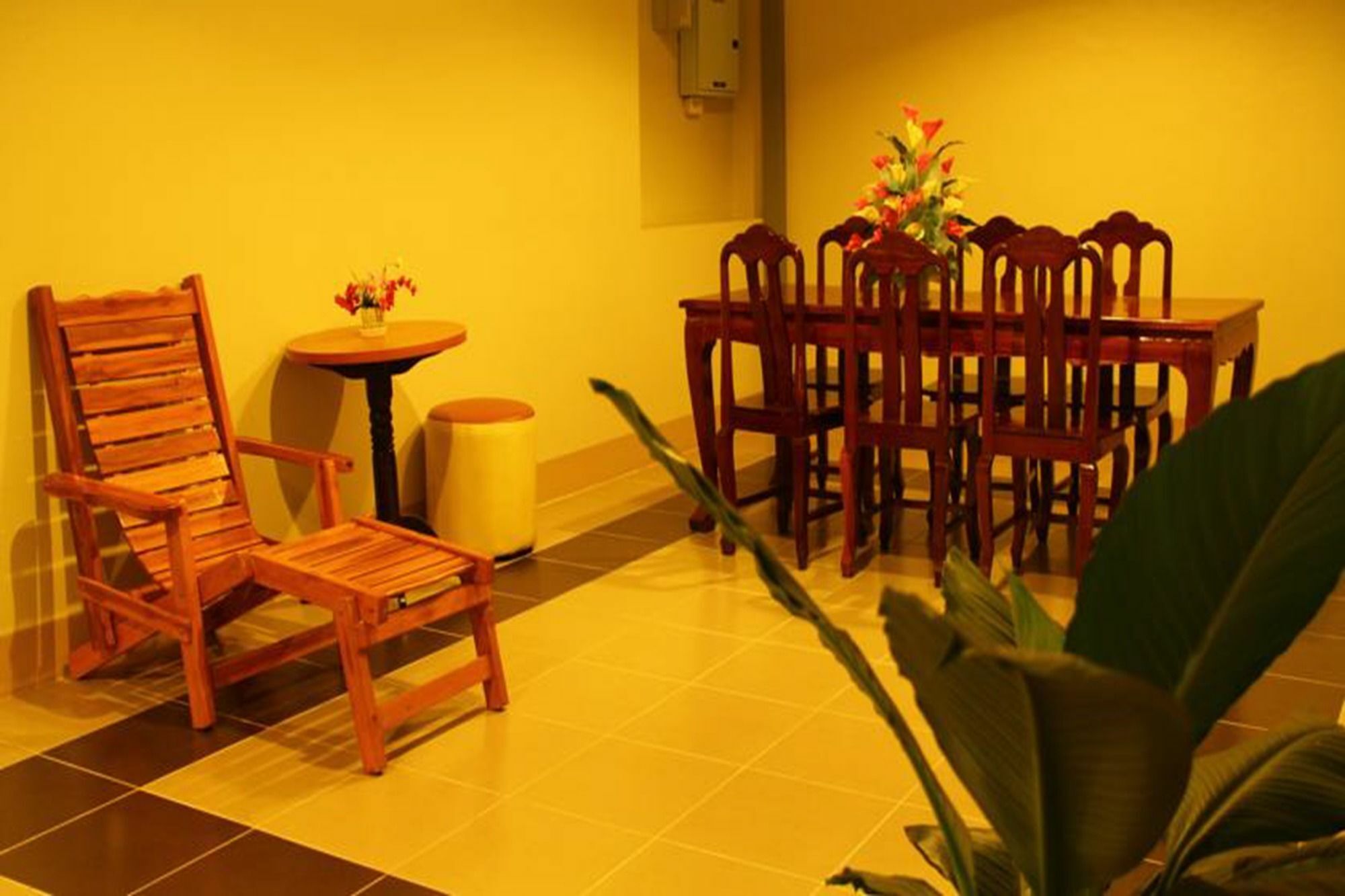 Thara Place 2* Nan