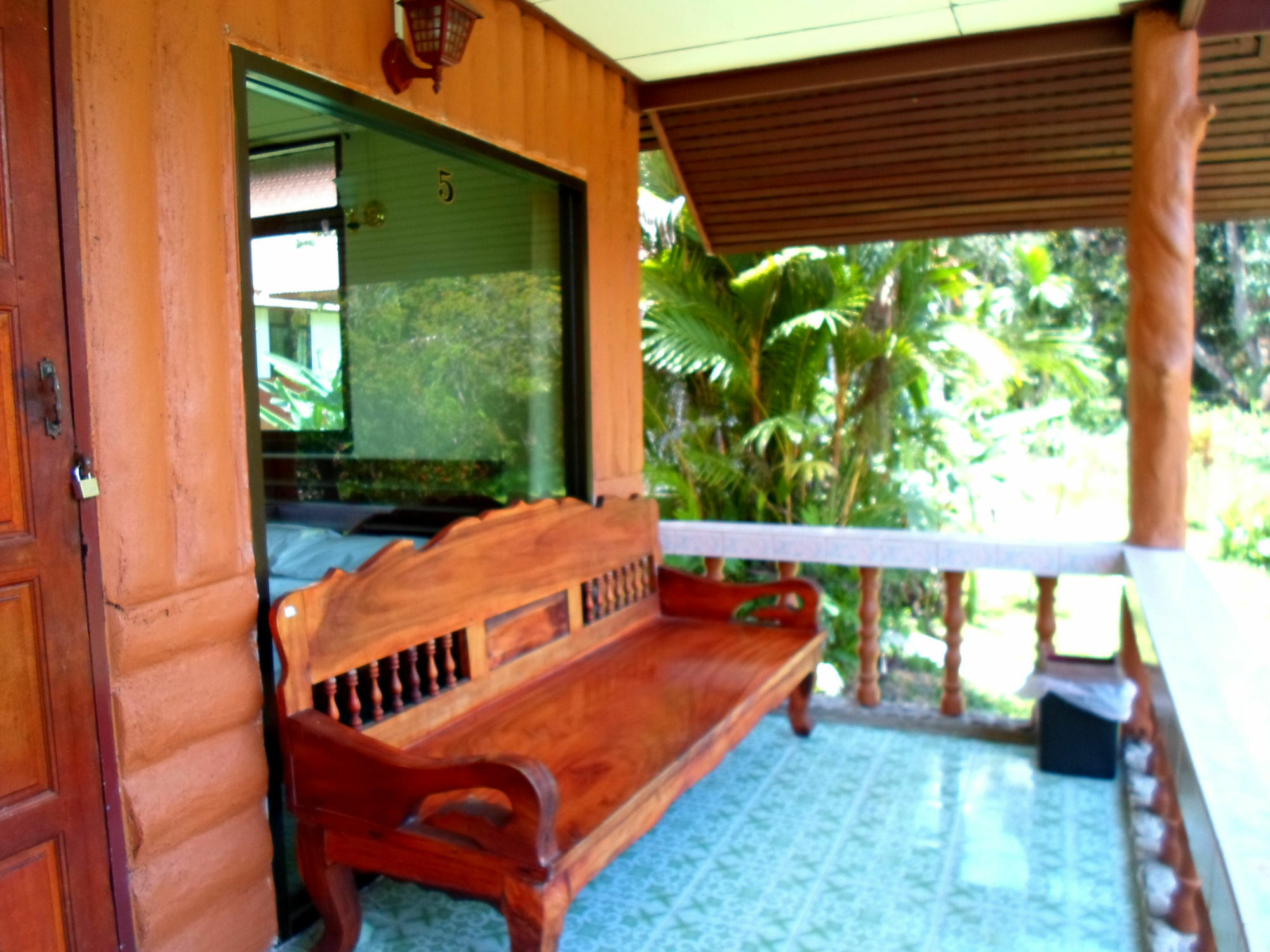 Hotel Baan Rimnam Khao Sok Phanom