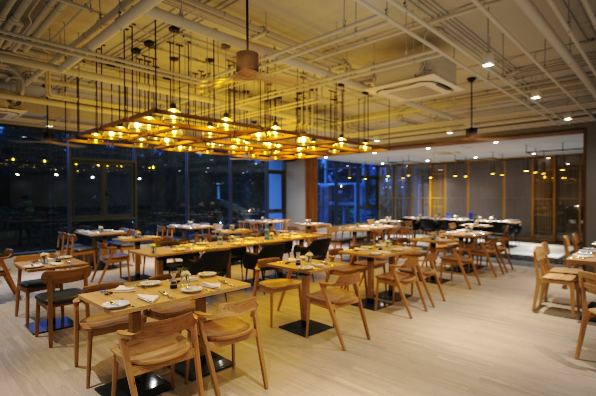 Oakwood & Sri Racha Hotel