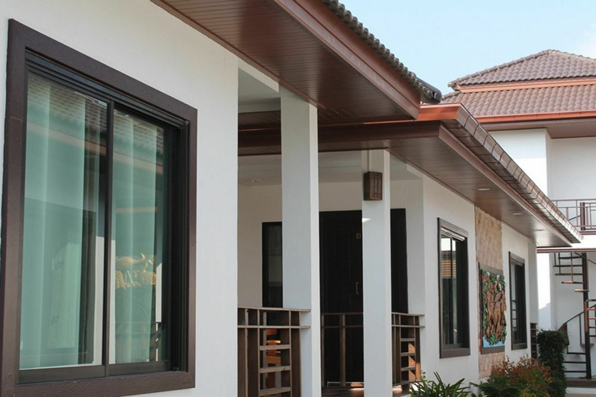 Wilawan Pool Ko Lan