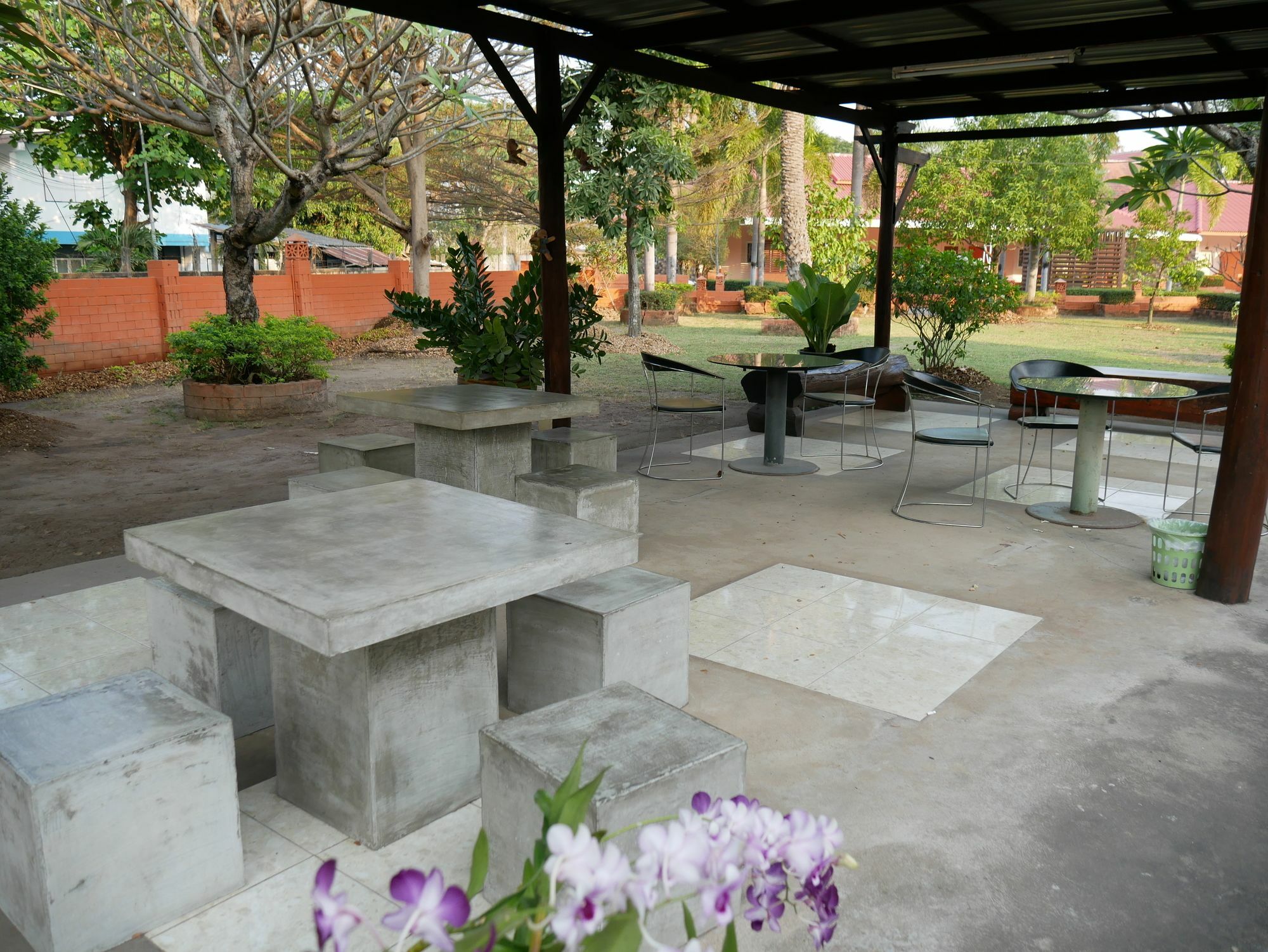 Ploy Economy hotel Buriram