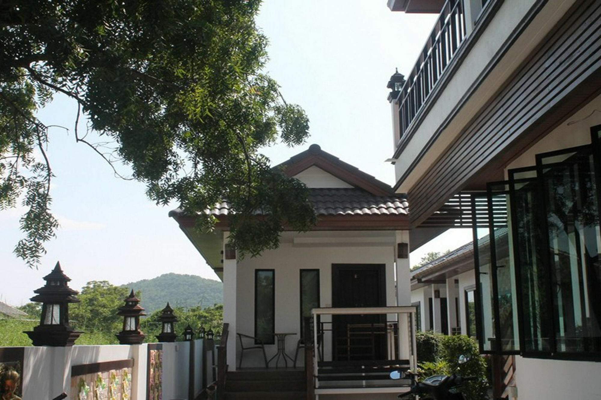 Wilawan Pool Ko Lan