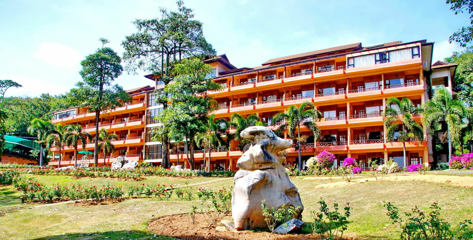 Hotel Arayana Phupimarn & 3*