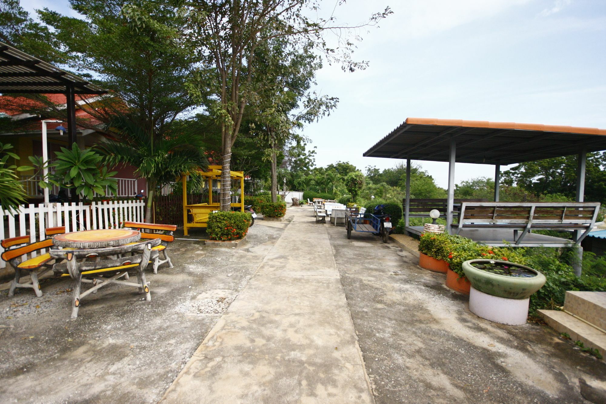 Guest house Insook Ko Ko Lan