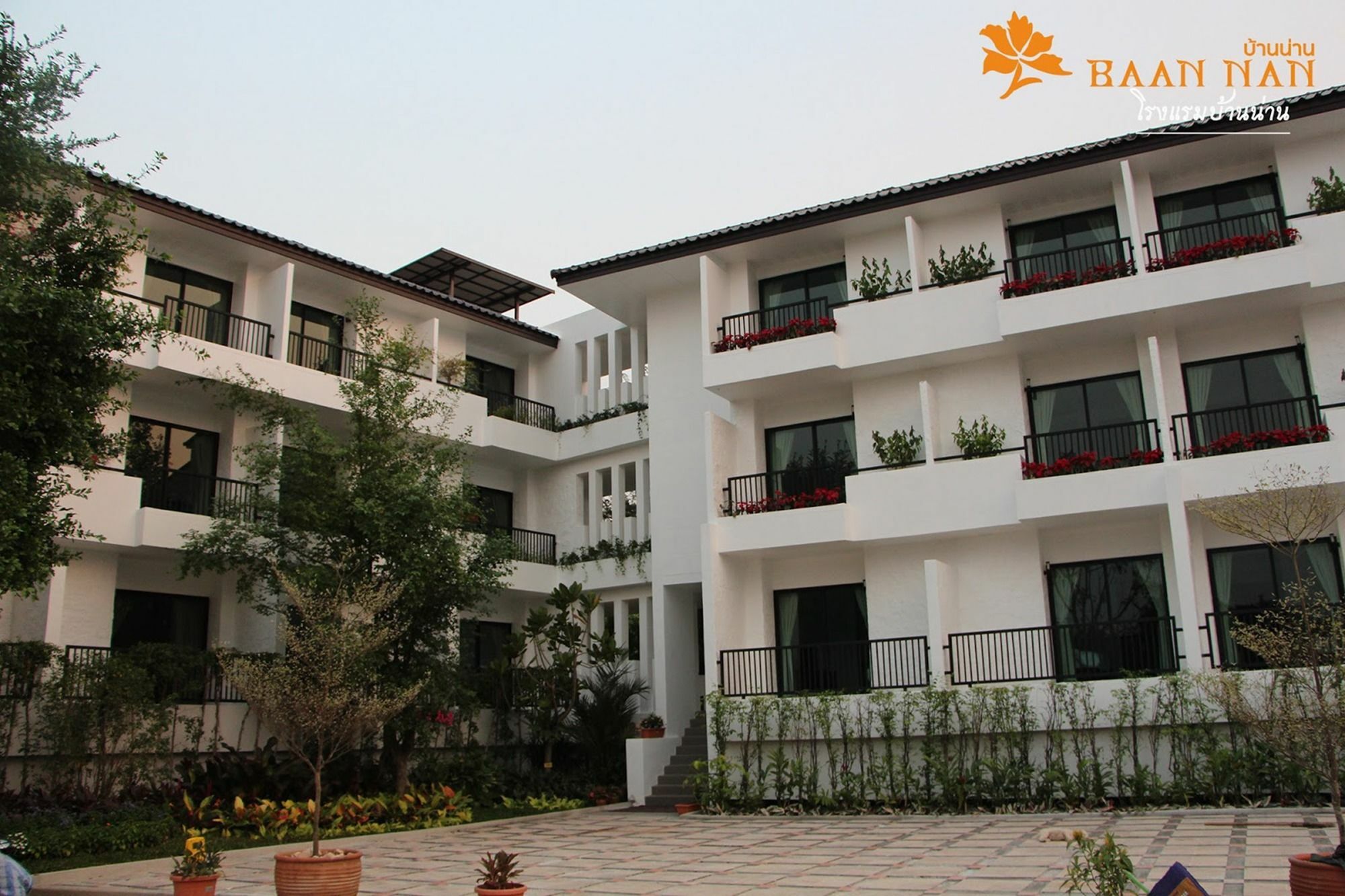 Baan 3*