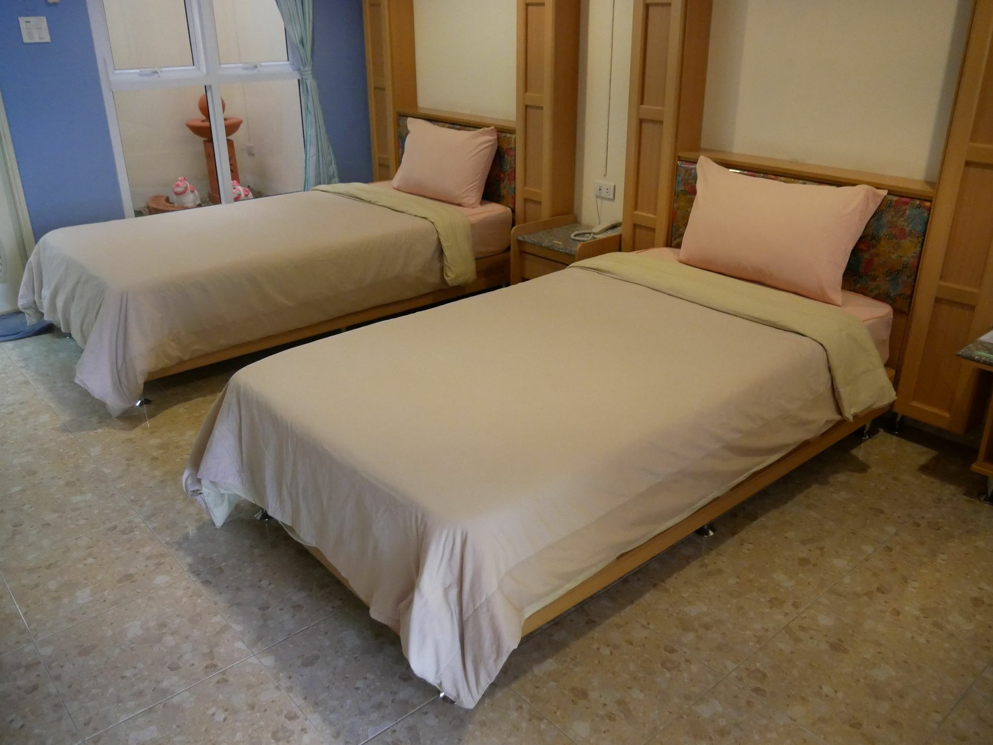 Ploy Economy hotel 2*