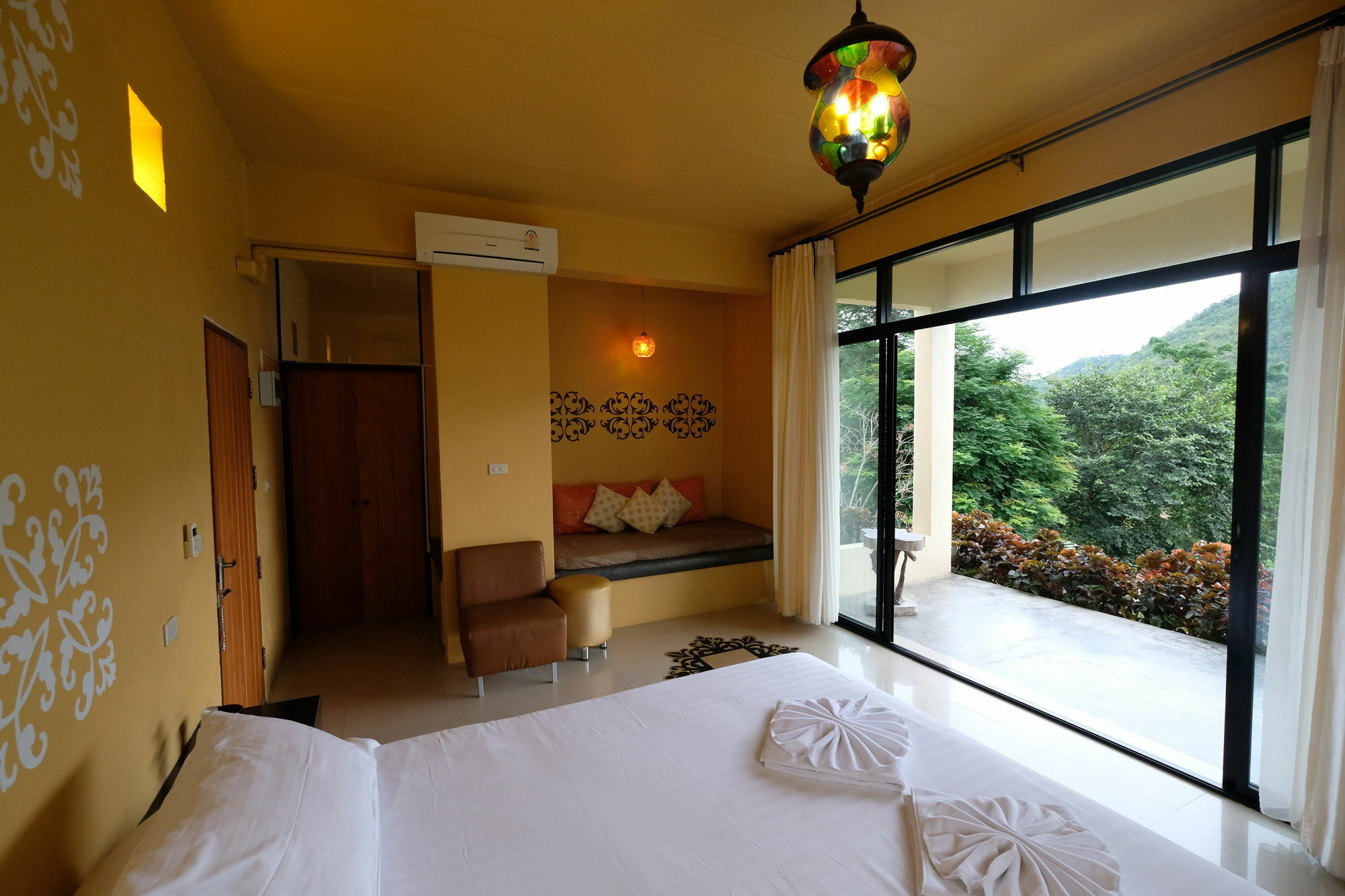 Hi-scene Resort