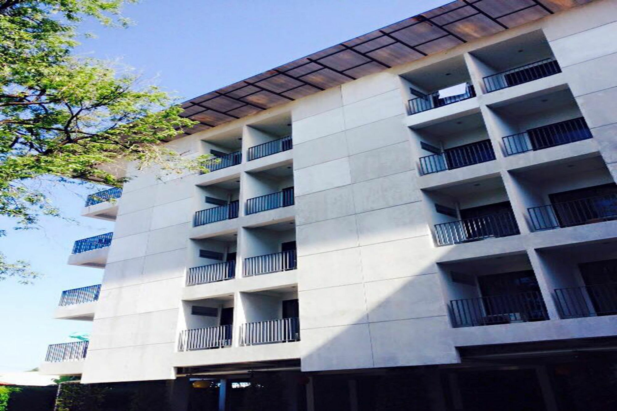 Hotel T3 House 3*