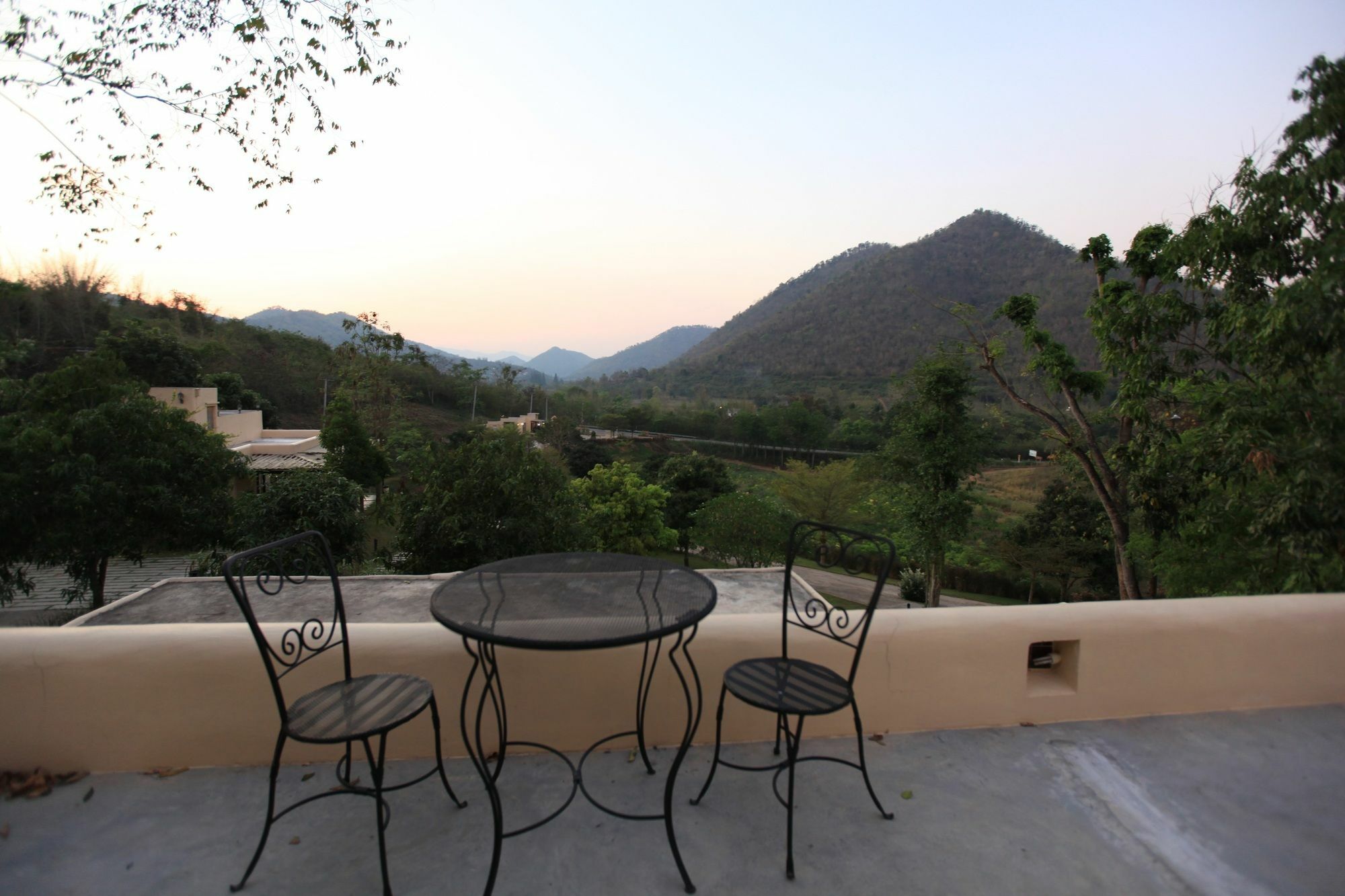 Hi-scene Resort 3*