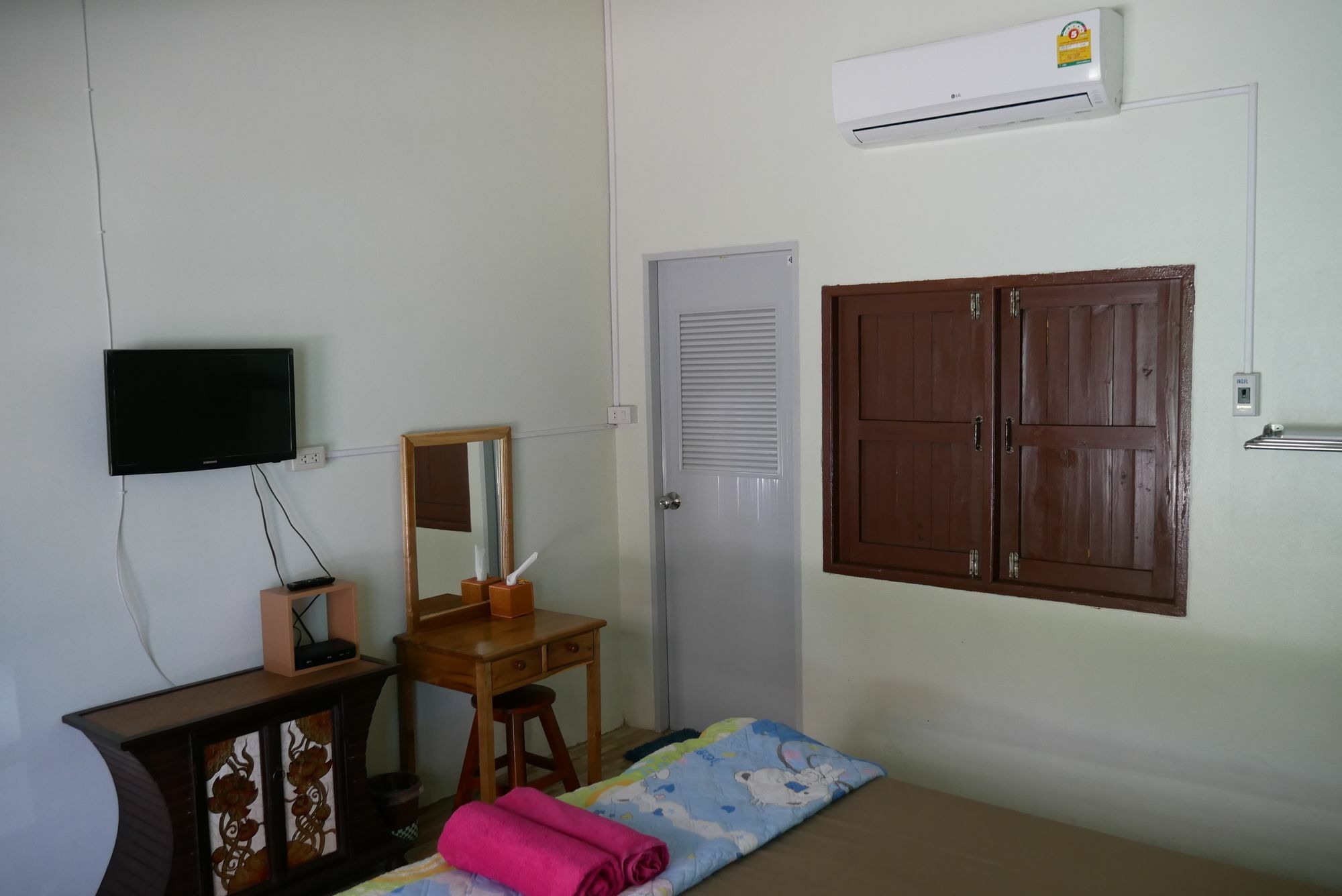 Guest house Baan Pak Phutawan Takat Ngao