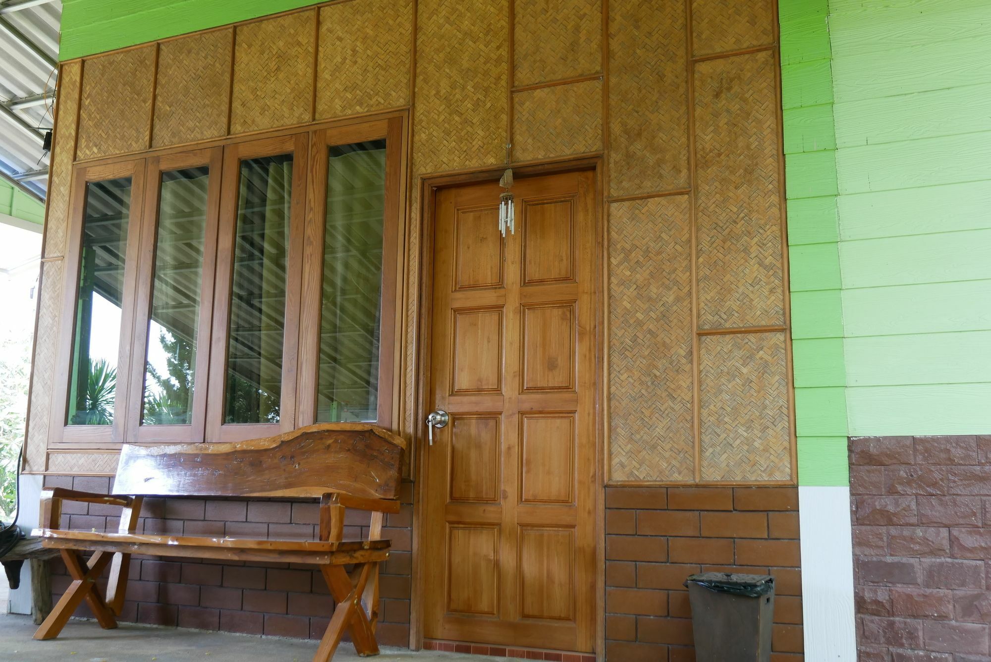 Baan Pak Phutawan Guest house 2*