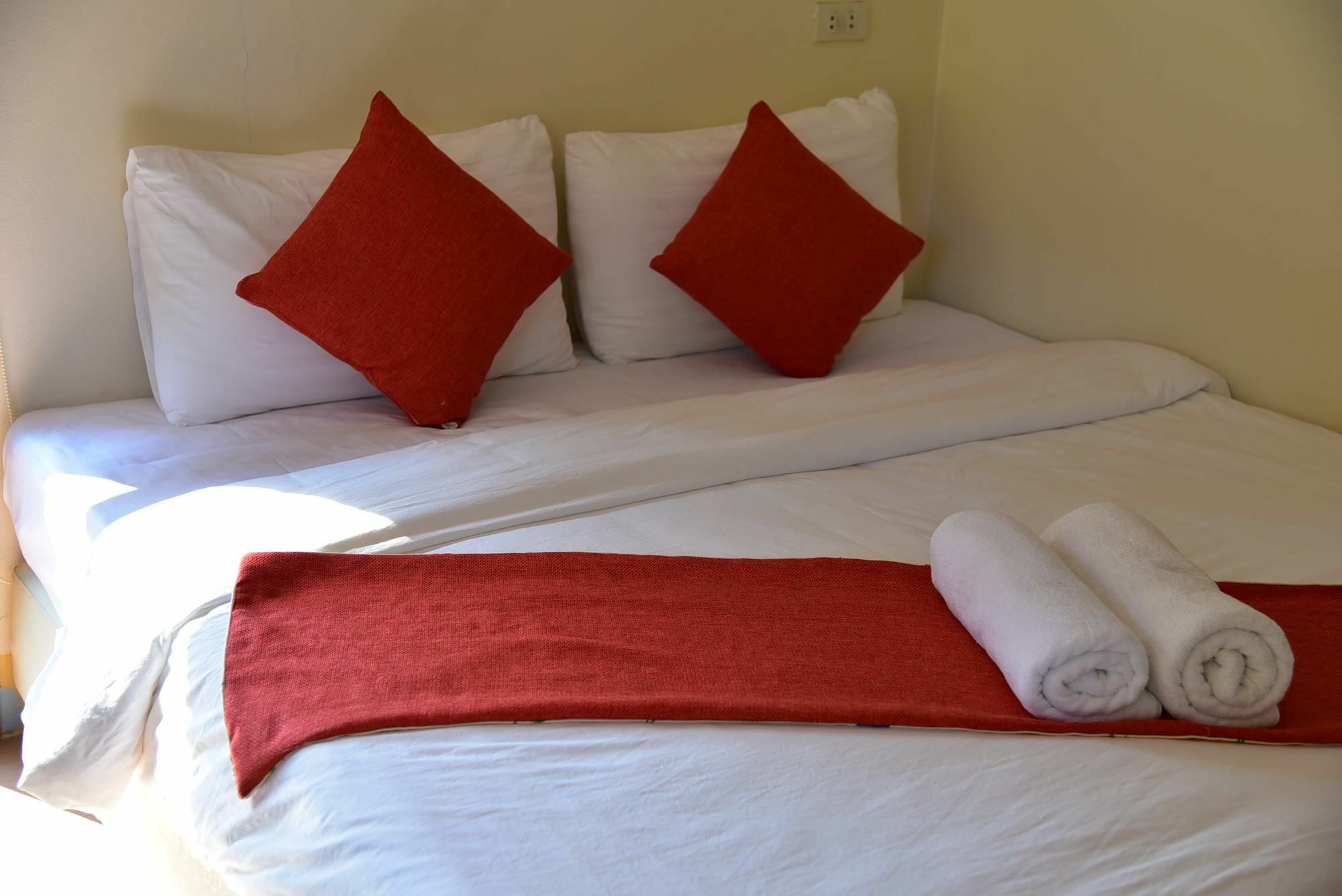Dusit Talai Resort Nong Nam Daeng