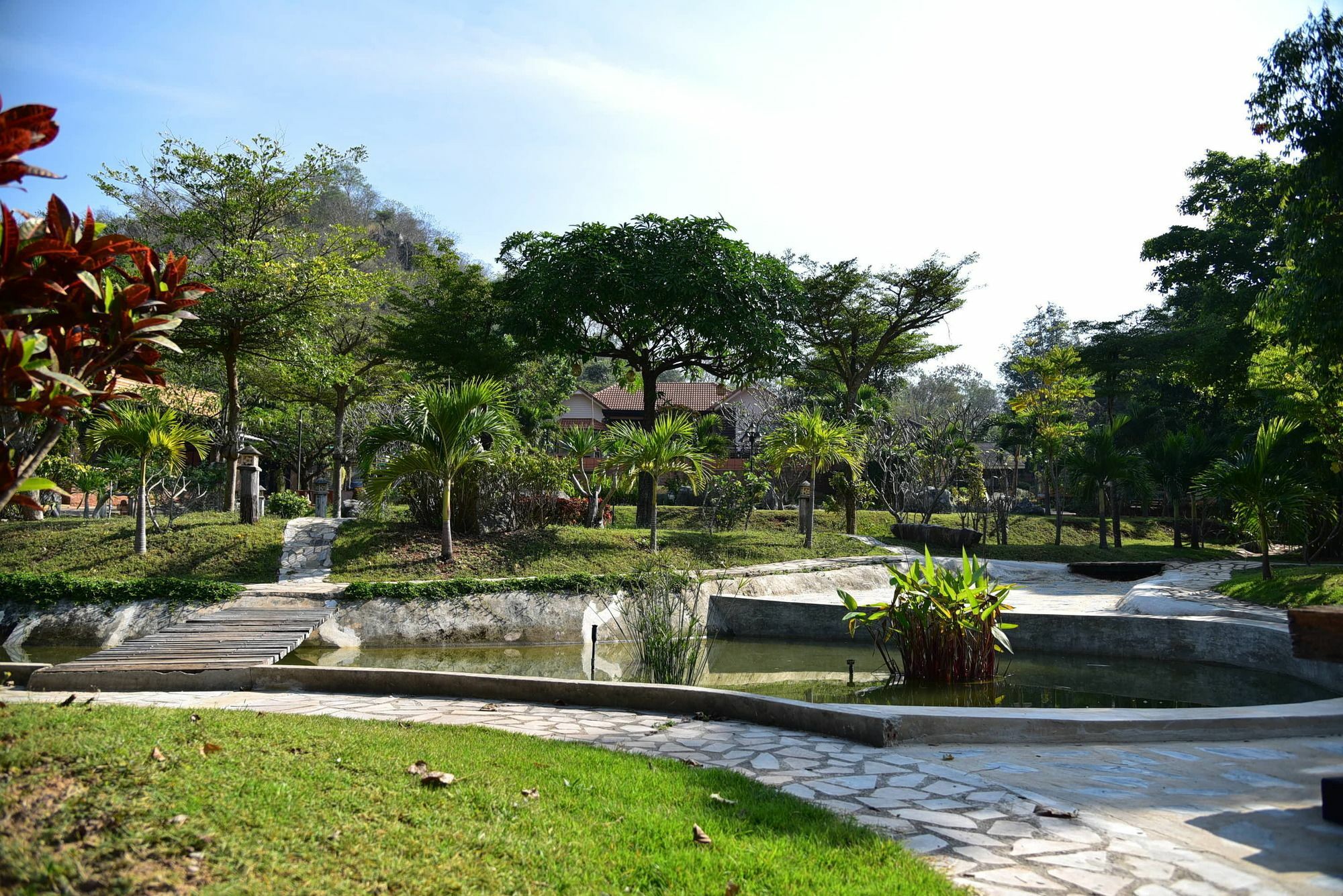 Dusit Talai 3*