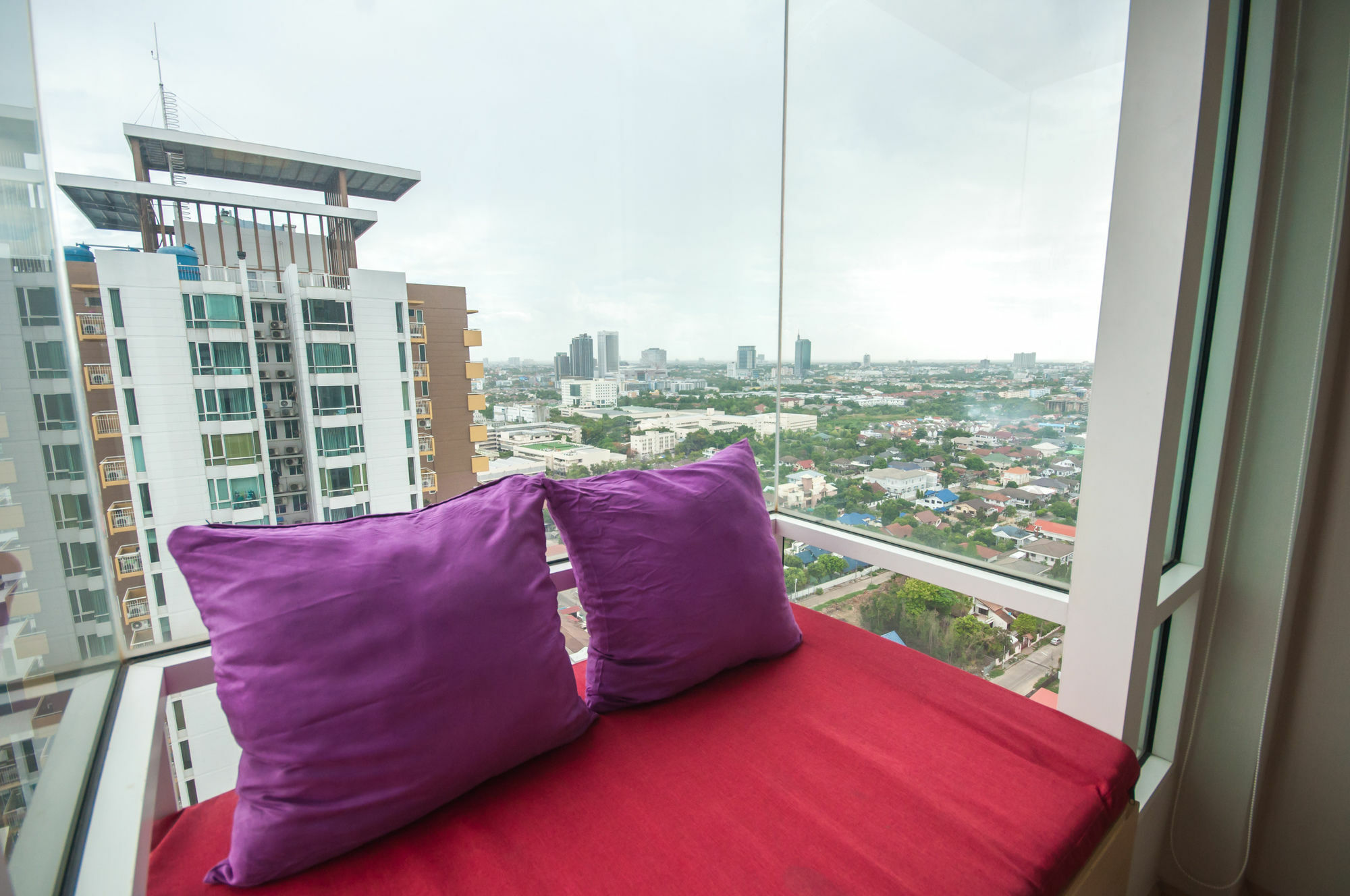 Hostel Implace Impact At M Sociaty Pak Kret