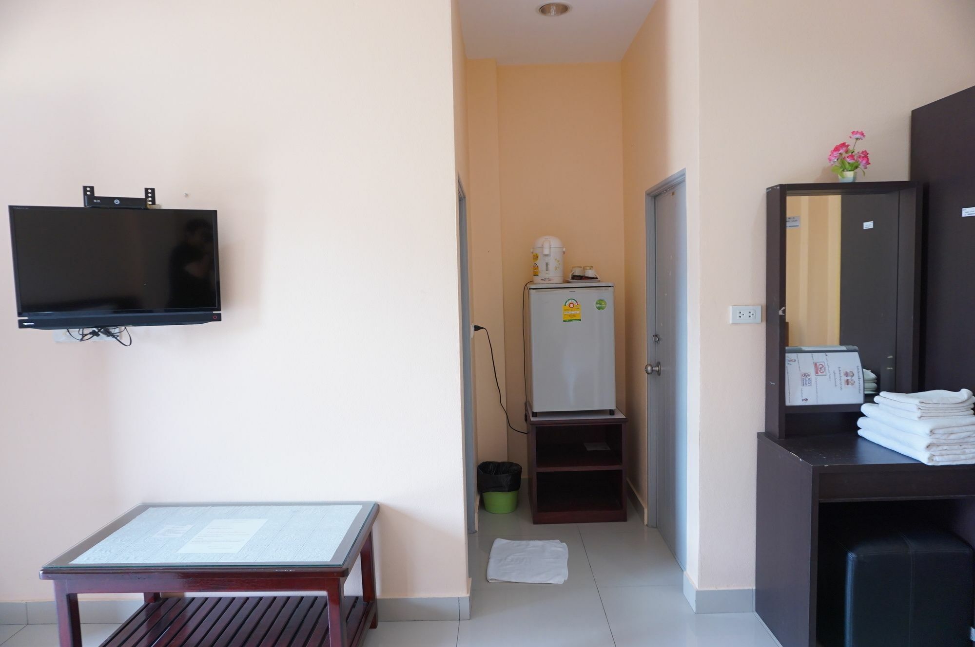 Aparthotel Jirasin &