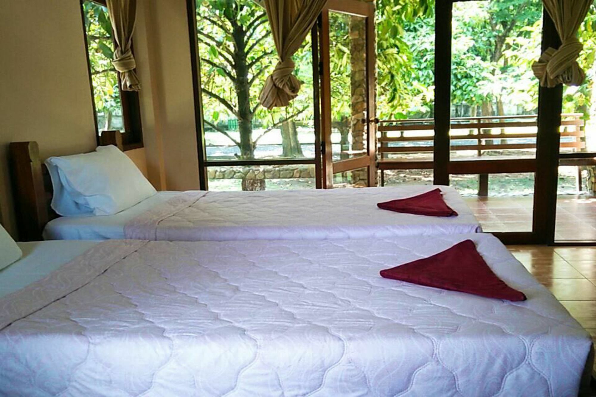 Resort Bansainam Nakhon Nayok