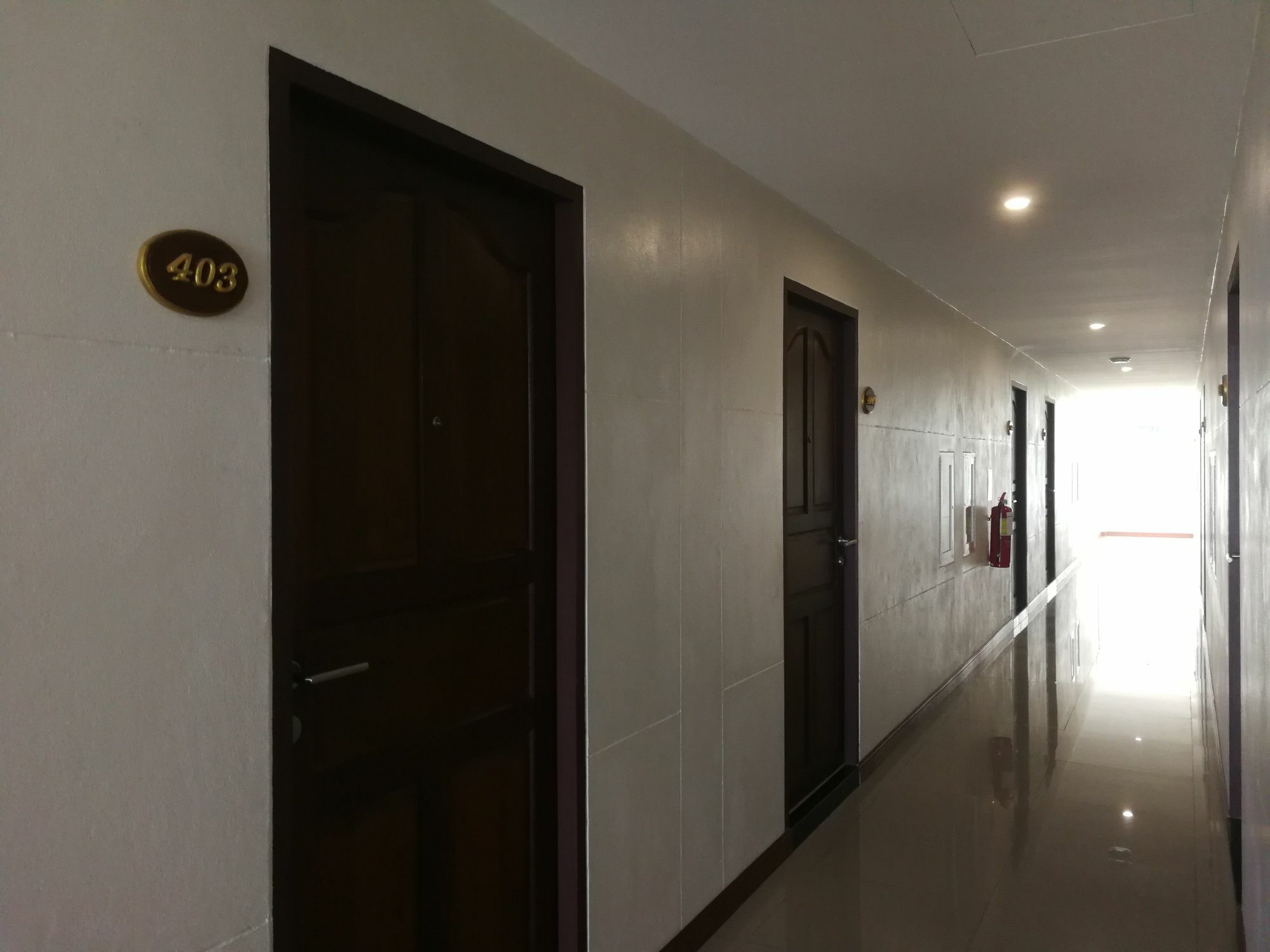 Narai Iyara Hotel 2*