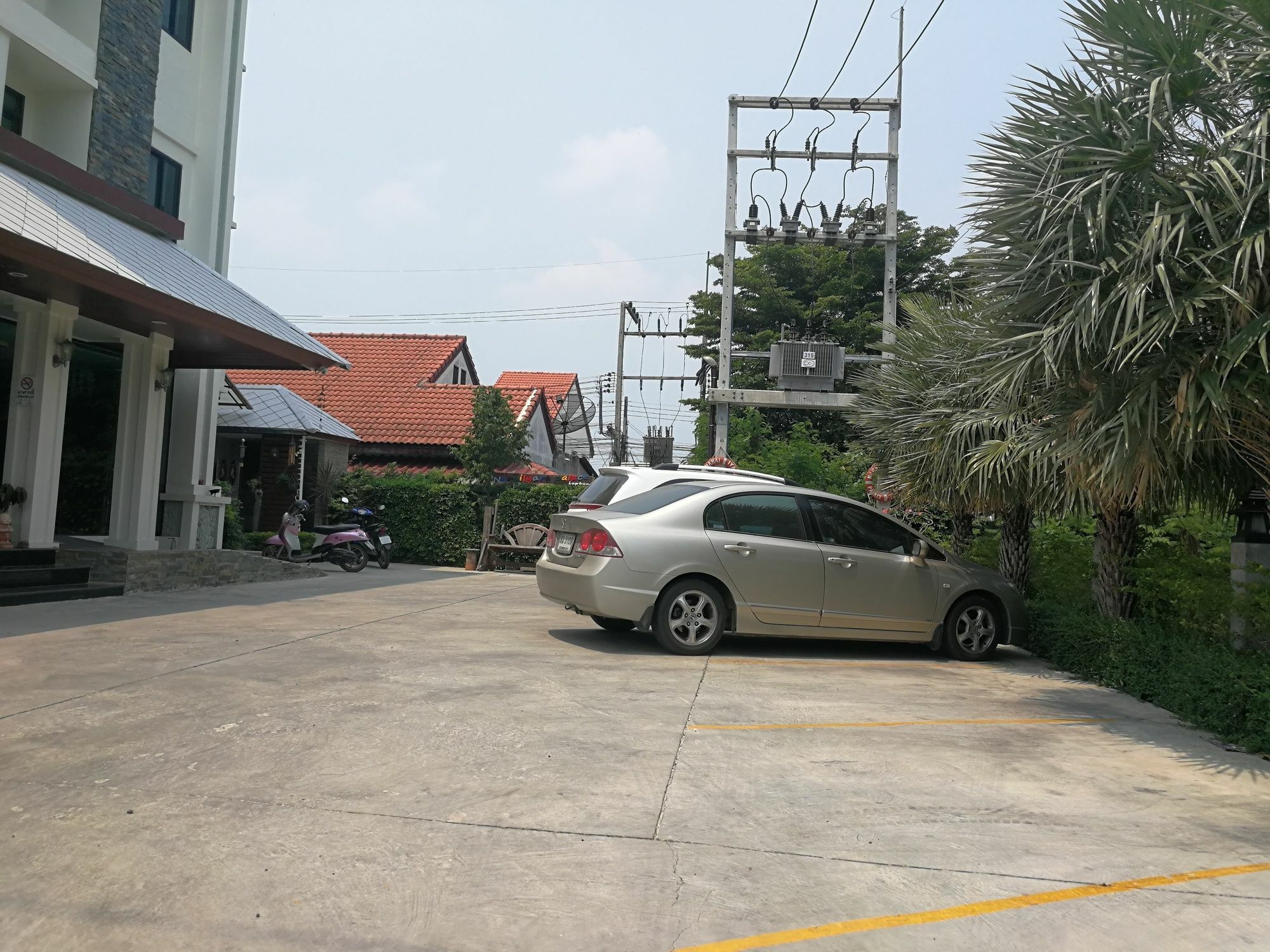Hotel Narai Iyara