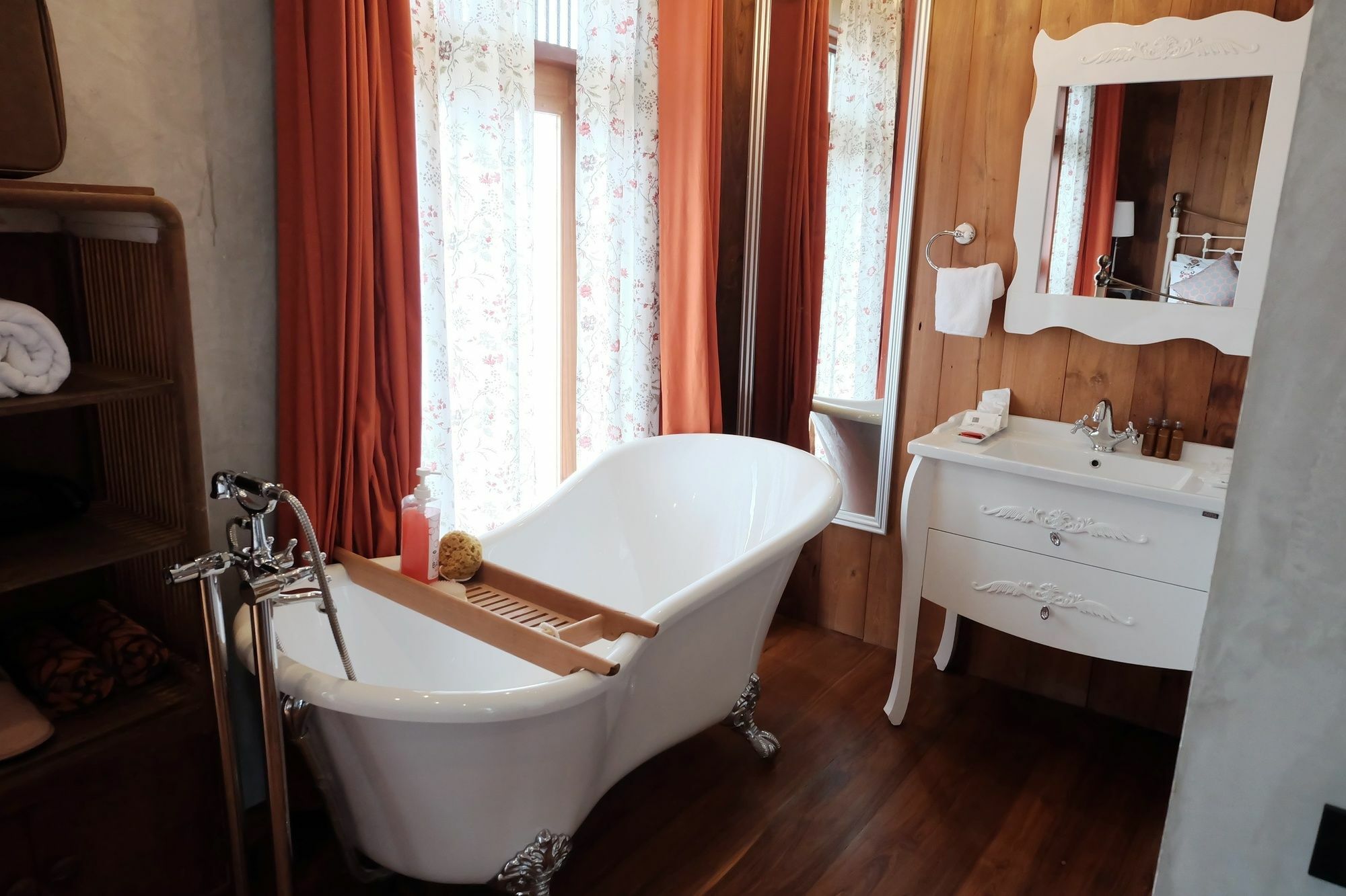 Roomquest Rimrabeang At Resort 3*