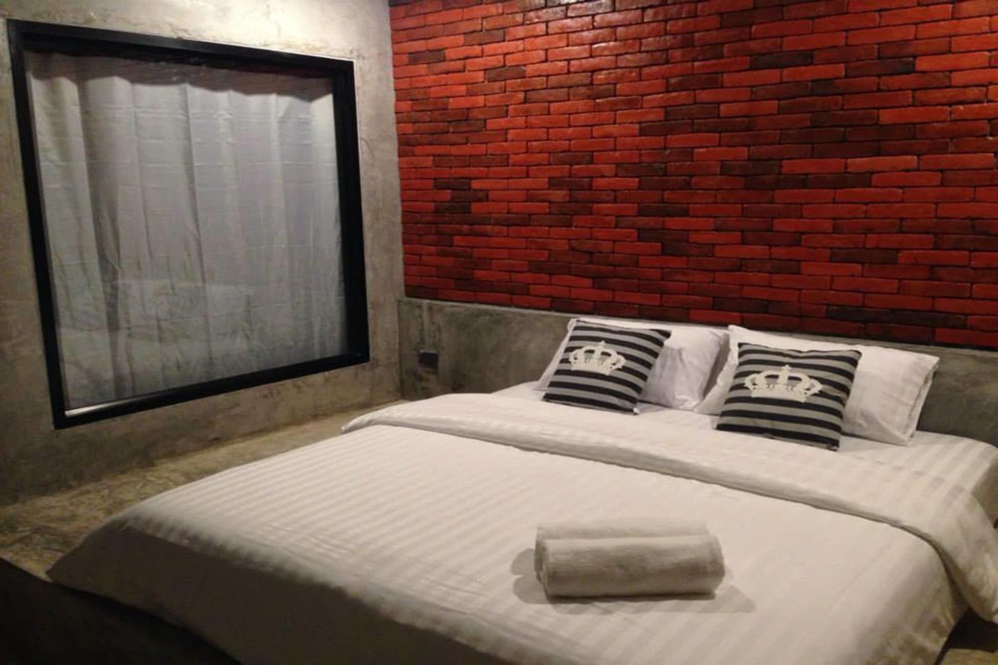 Baan Rinrak บ้านรินรักษ์ Resort 3*