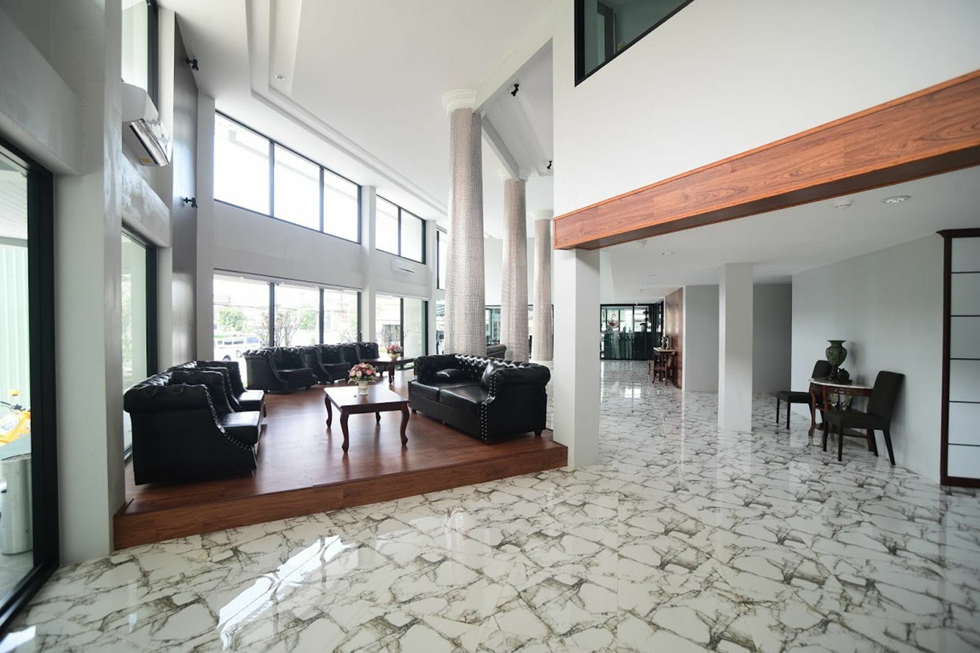 Center Hotel 3*
