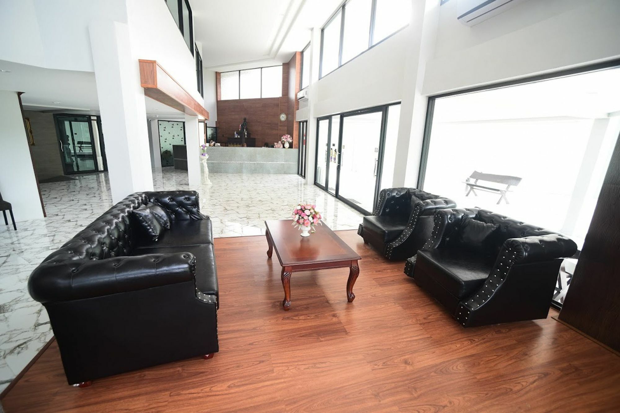 Center Hotel 3*